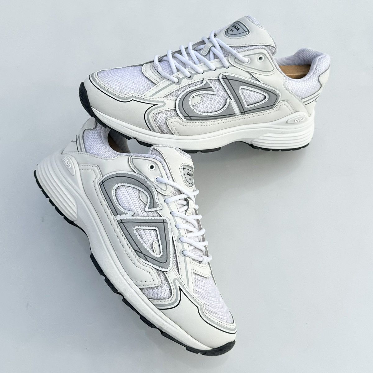 Dior B30 White/White EU40 / US7 retail $1150