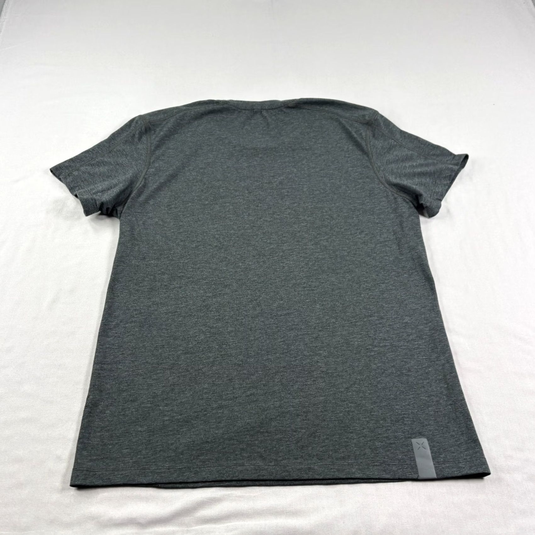 Ten Thousand Ten Thousand Durable Shirt Mens M Gray Performance Athleisure Stretch Short Sleeve Crew Neck Logo Basic Activewear Gym & Training Mens Size US M / EU 48-50 / 2 - 6 Thumbnail