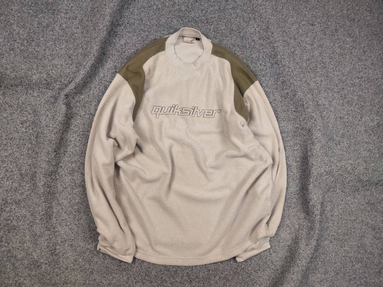 Quiksilver Quiksilver Vintage Beige Fleece Big Logo Sweatshirt Size US XL / EU 56 / 4 - 1 Thumbnail