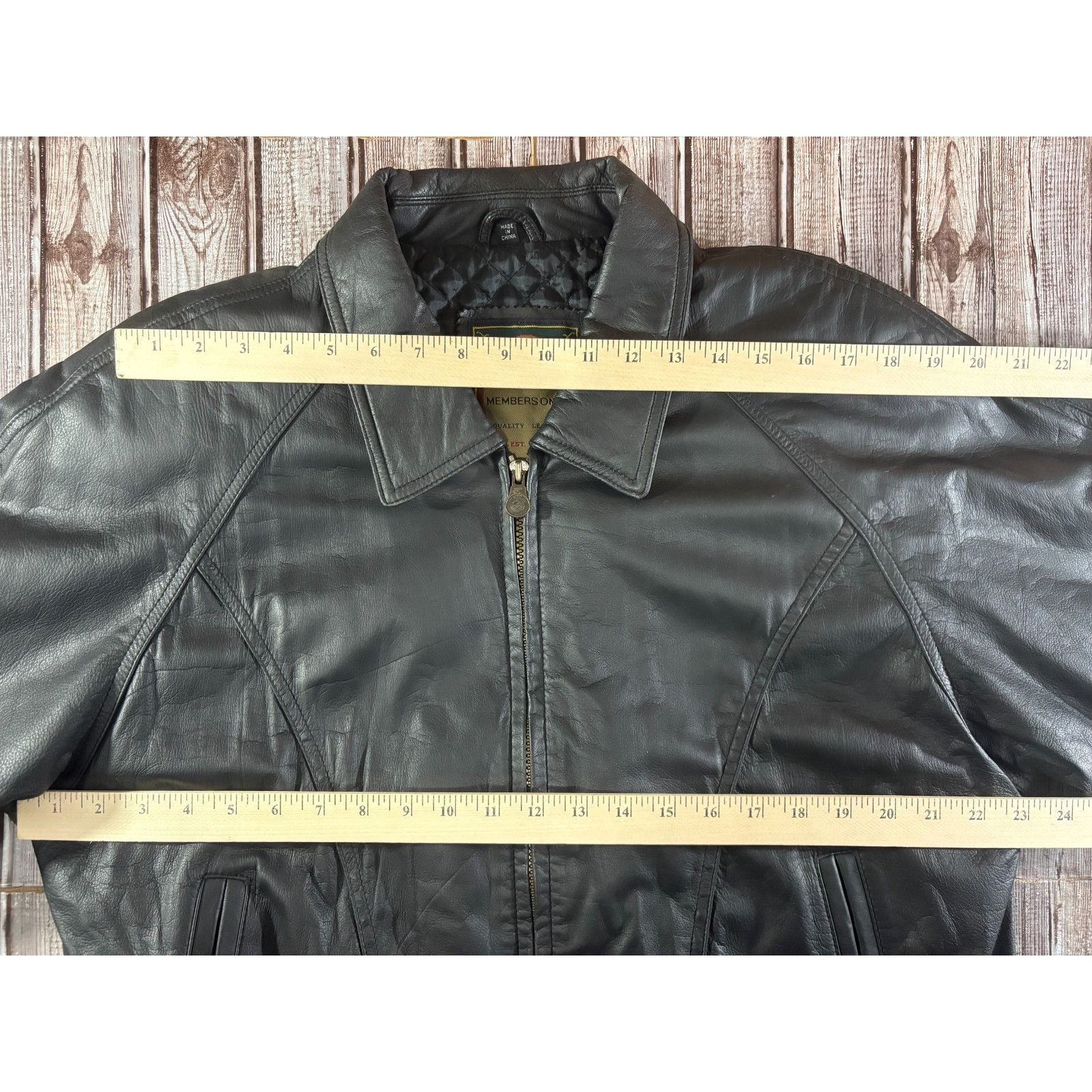 Members Only Members Only Quilt Lined Biker Leather Jacket size L color b Size US L / EU 52-54 / 3 - 8 Thumbnail