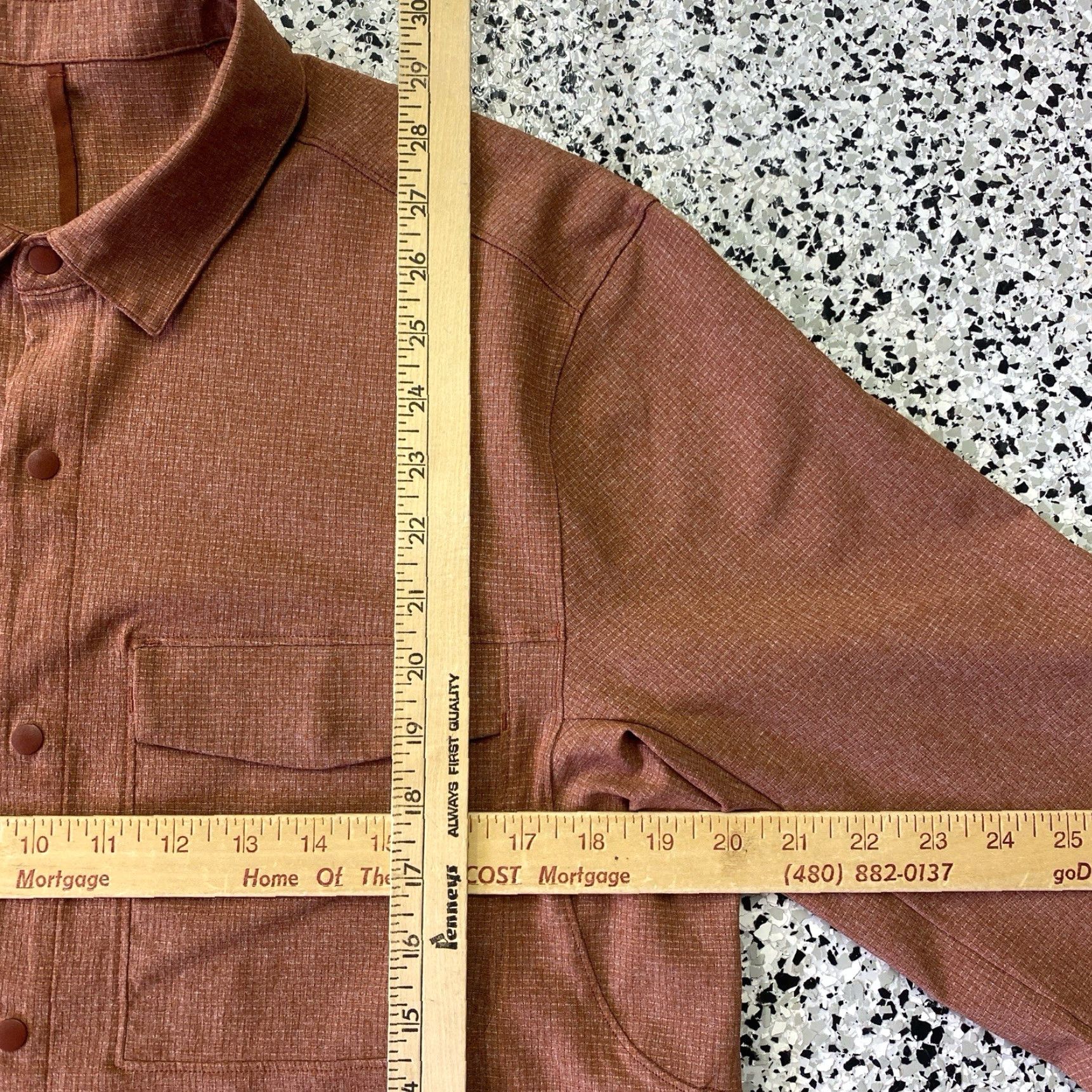 Lululemon Lululemon Long Sleeve Buttondown Qwick Oxford Medium Orange Shirt Mens Size US M / EU 48-50 / 2 - 2 Thumbnail