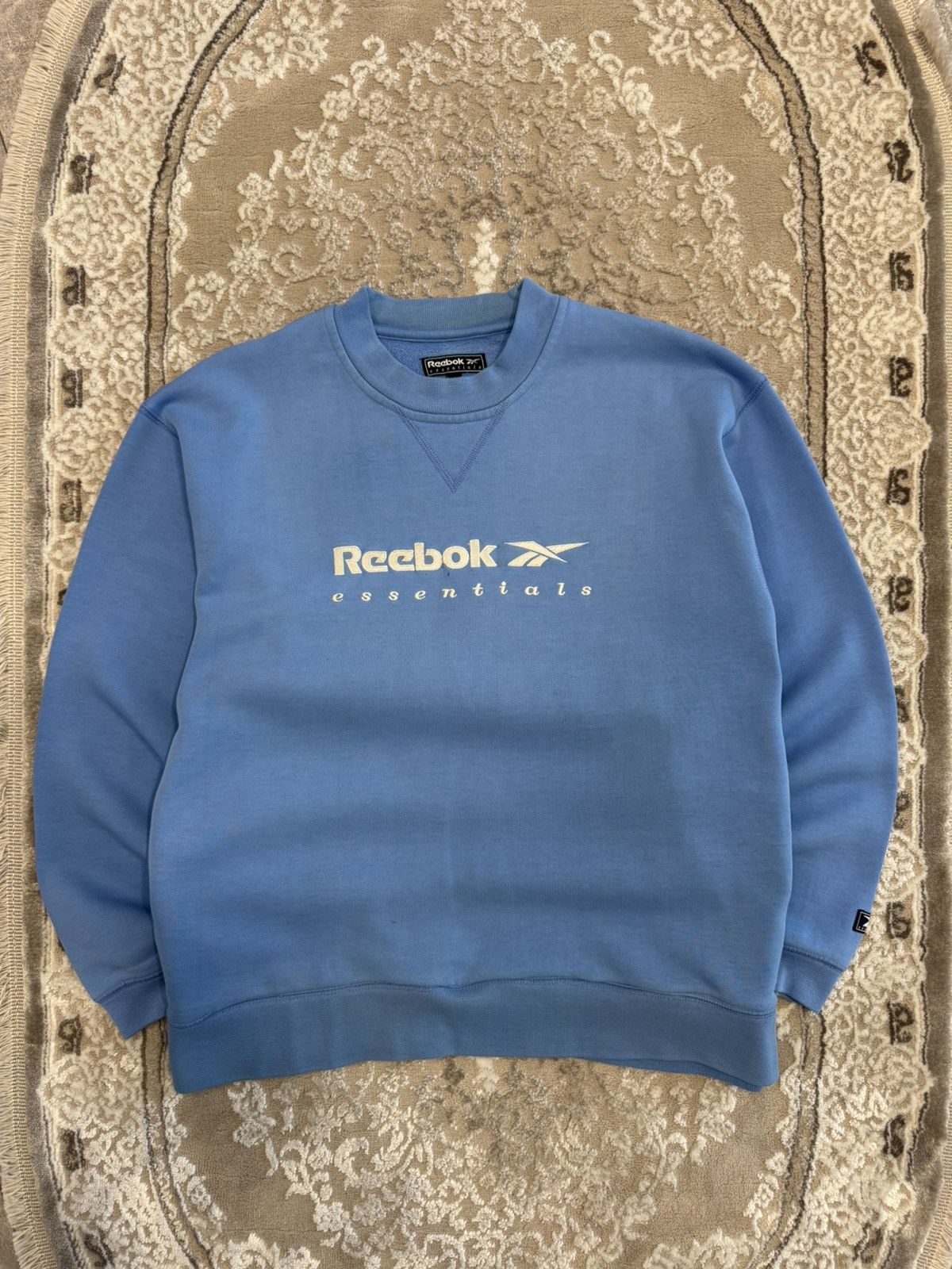 Reebok Vintage Reebok Embroidered Sweatshirt Reebok Crewneck Size XL / US 12-14 / IT 48-50 - 1 Thumbnail