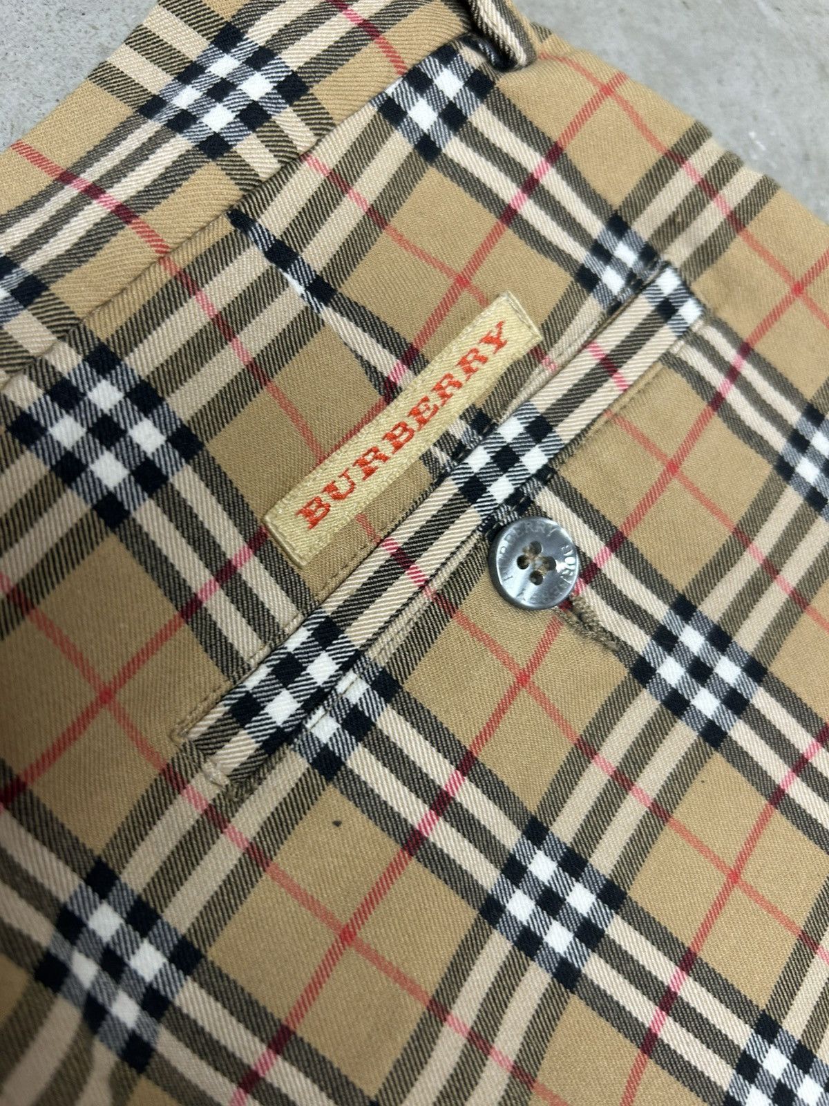 Burberry short pants