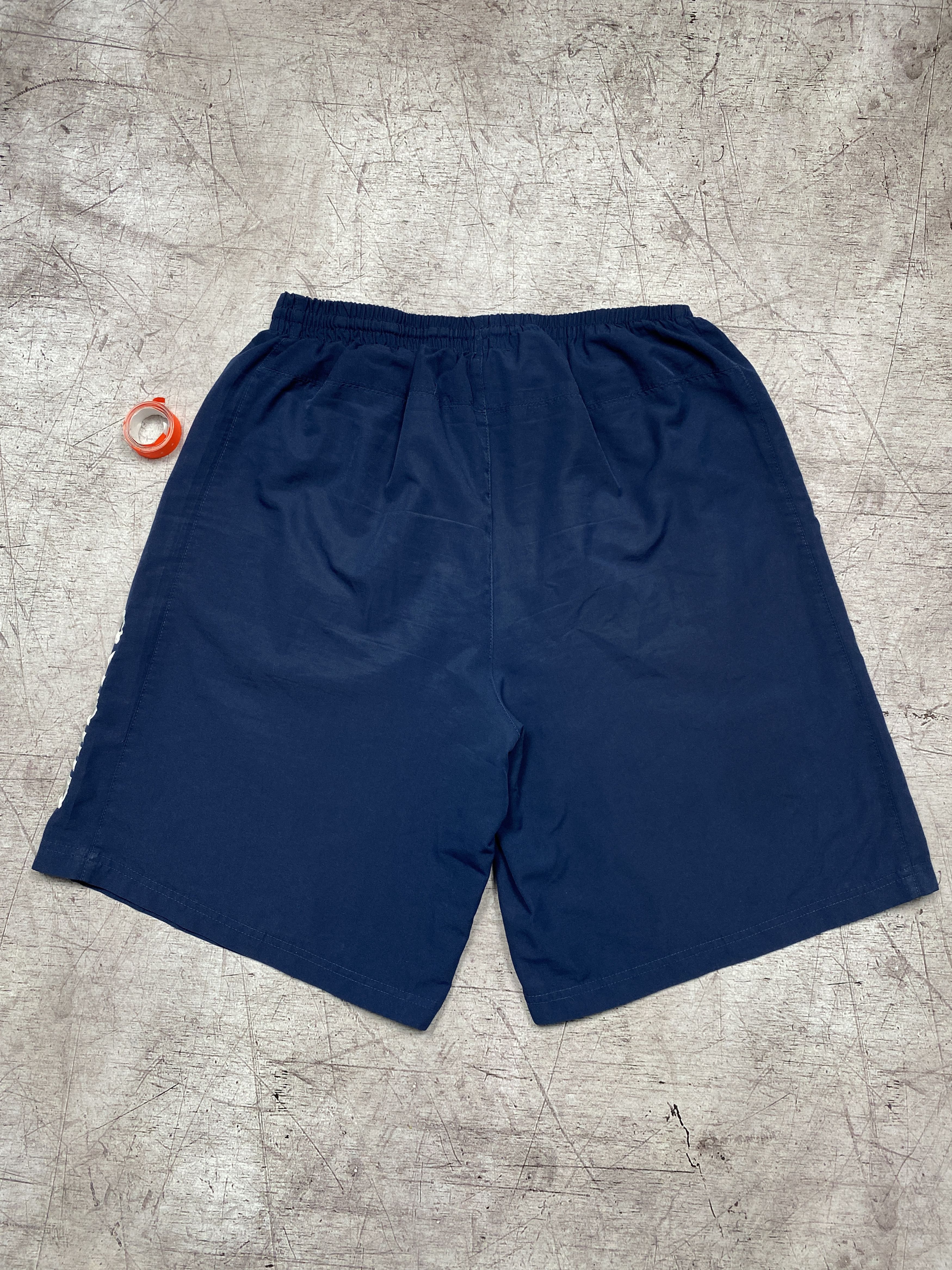 Umbro Umbro Vintage Mens Nylon Shorts Size US 38 / EU 54 - 8 Thumbnail