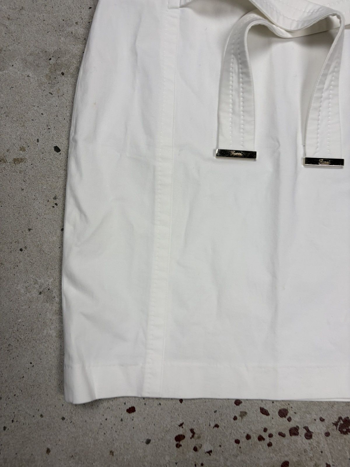 Gucci Gucci 2005 White Mini Skirt Belted Gold Logo Emblished Size 28" / US 6 / IT 42 - 3 Thumbnail