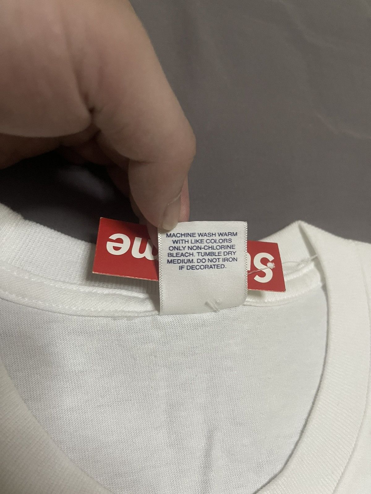 Supreme Supreme sade tee White dswt Size US L / EU 52-54 / 3 - 4 Thumbnail