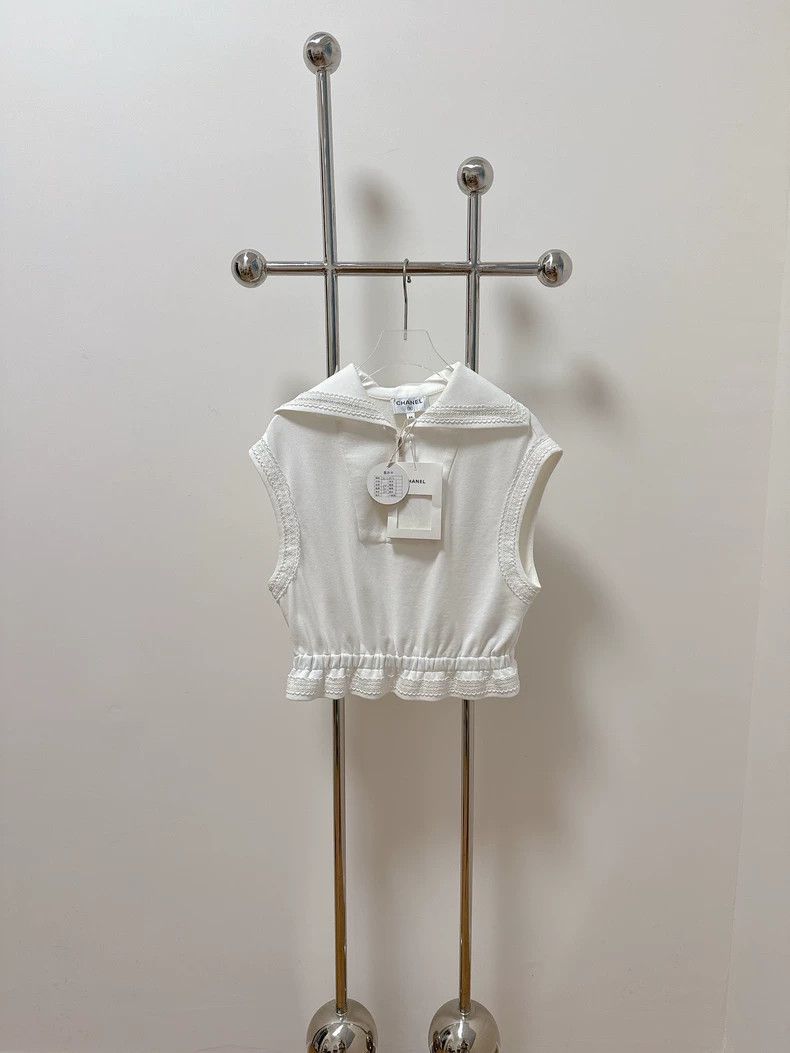 Chanel Chanel 24 Beach Series White Sleeveless Size XXS / US 00 / IT 34 - 1 Thumbnail