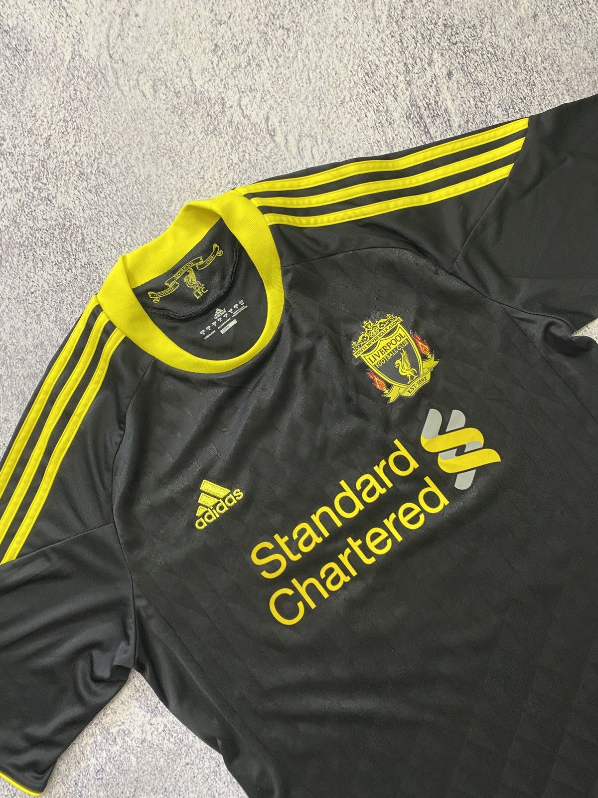 Adidas Adidas Liverpool 2010 2011 Soccer Jersey Third Shirt Size US M / EU 48-50 / 2 - 3 Thumbnail