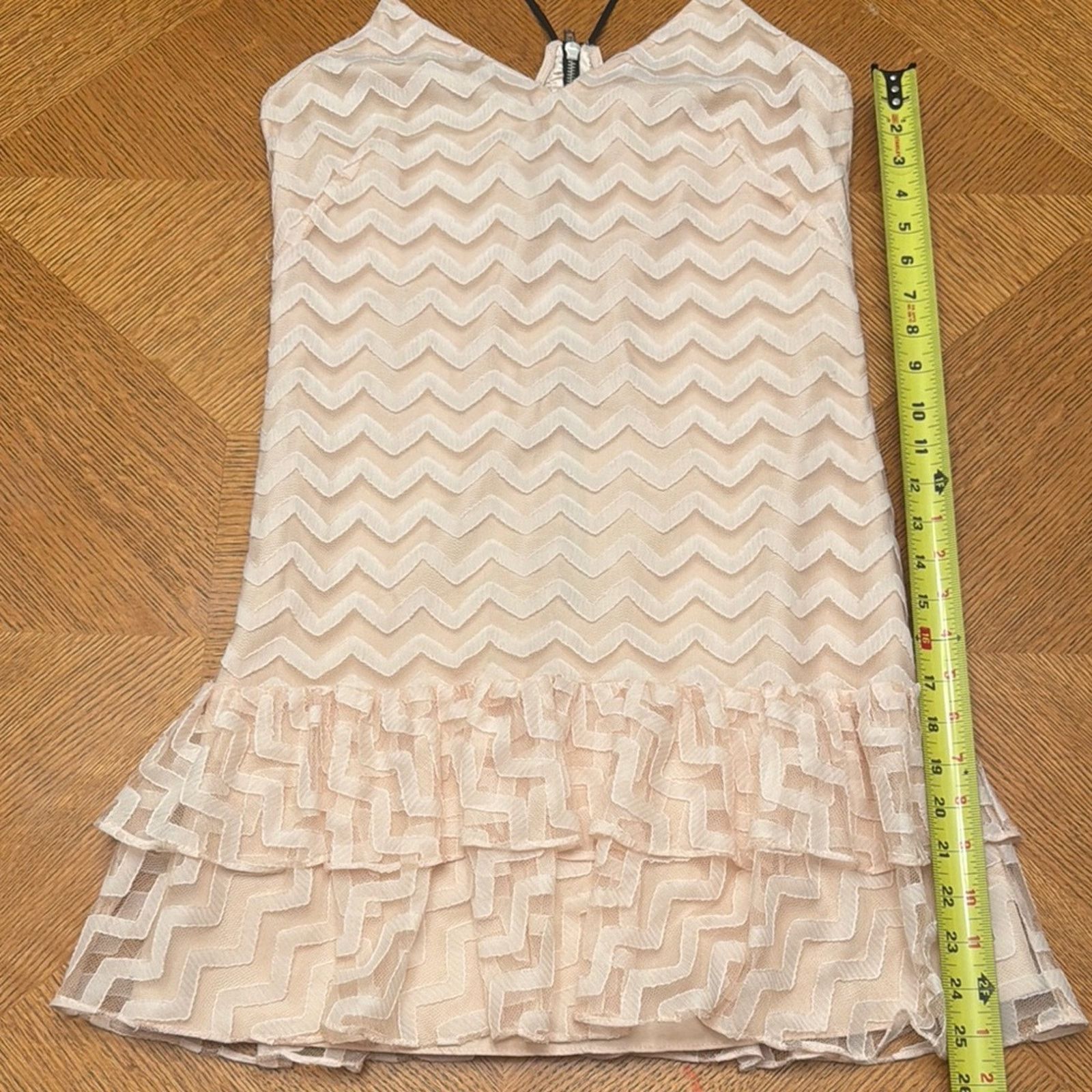 MILLY Milly Peach Lace Chevron Ruffle Mini Dress Size 2 Size XS / US 0-2 / IT 36-38 - 10 Thumbnail