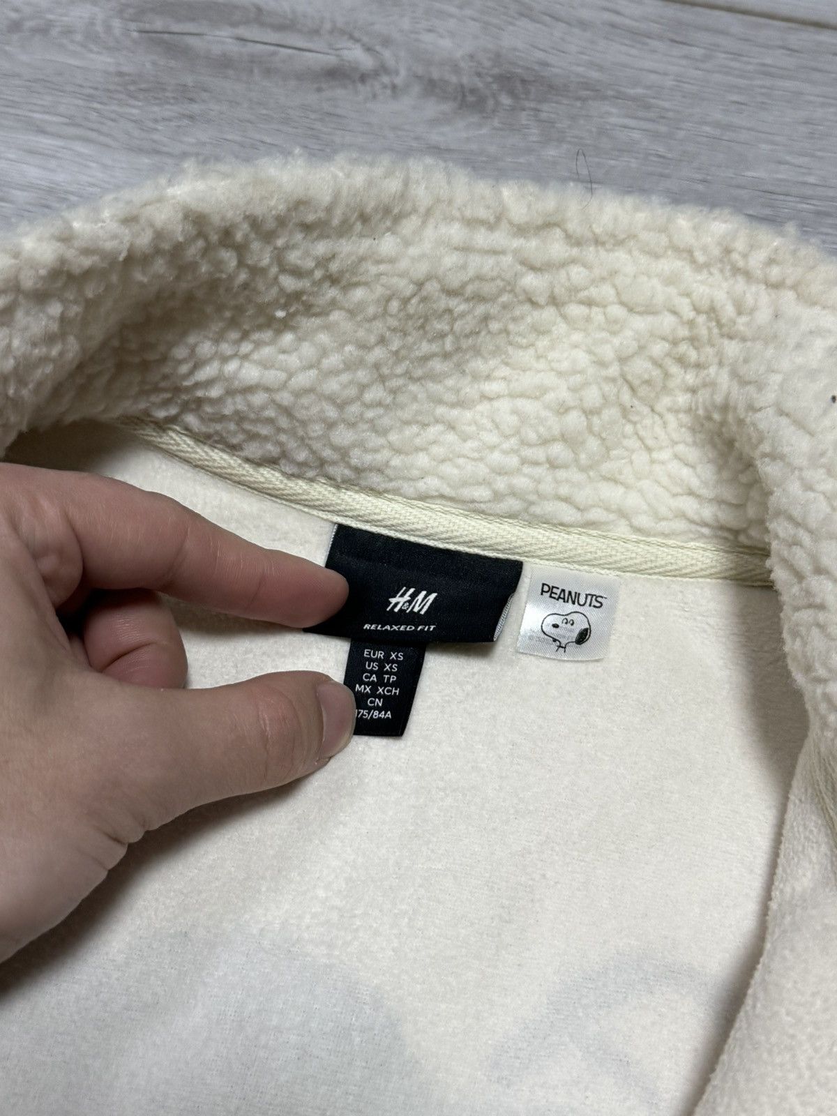 H&M × Peanuts Peanuts X H&M Snoopy fleece winter jacket sherpa Size US S / EU 44-46 / 1 - 6 Thumbnail