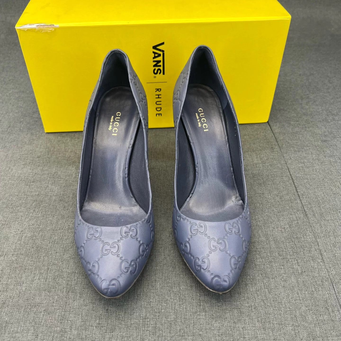 Gucci Gucci purple GG all over logo heels 37.5 worn Size US 7.5 / IT 37.5 - 5 Thumbnail