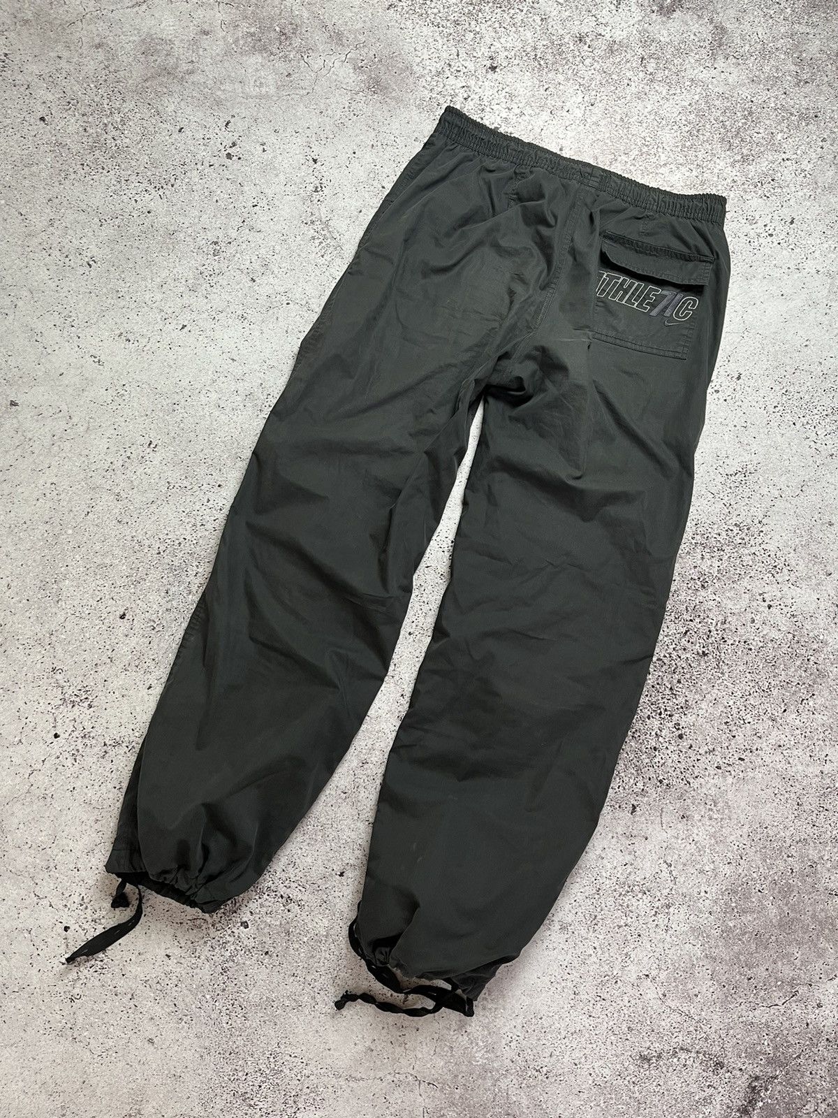 Nike × Vintage 🔥Vintage Nike Track Cargo Pants Nylon Drill Y2K style Swoosh Size US 31 - 2 Thumbnail
