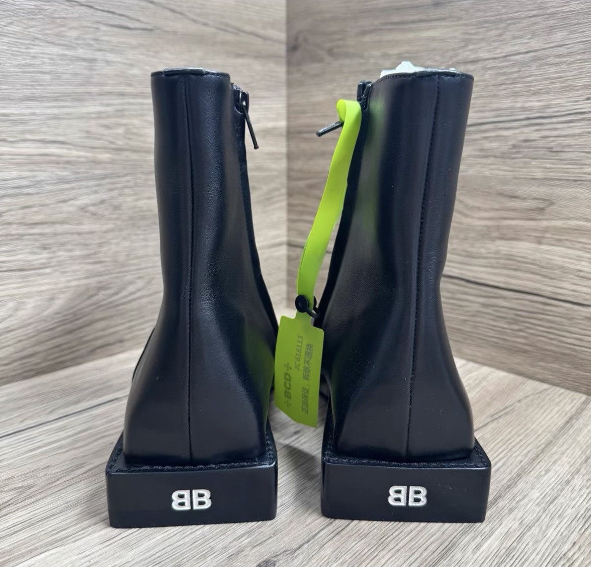 Balenciaga Balenciaga Square-toe Double B Ankle Boots J41 Size US 7.5 / IT 37.5 - 5 Thumbnail