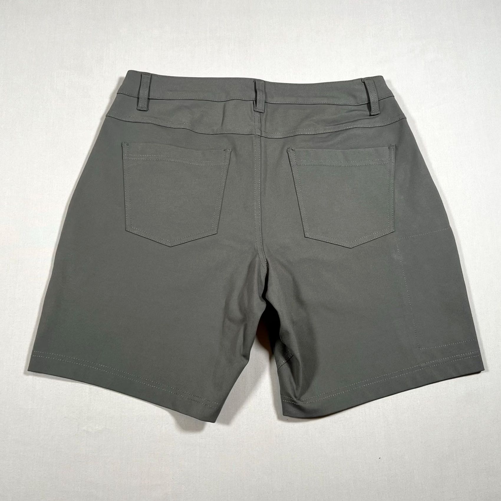 Vintage Bylt Everyday Shorts Mens Size 33 Charcoal Gray Stretch Performance Athleisure Size US 33 - 2 Thumbnail