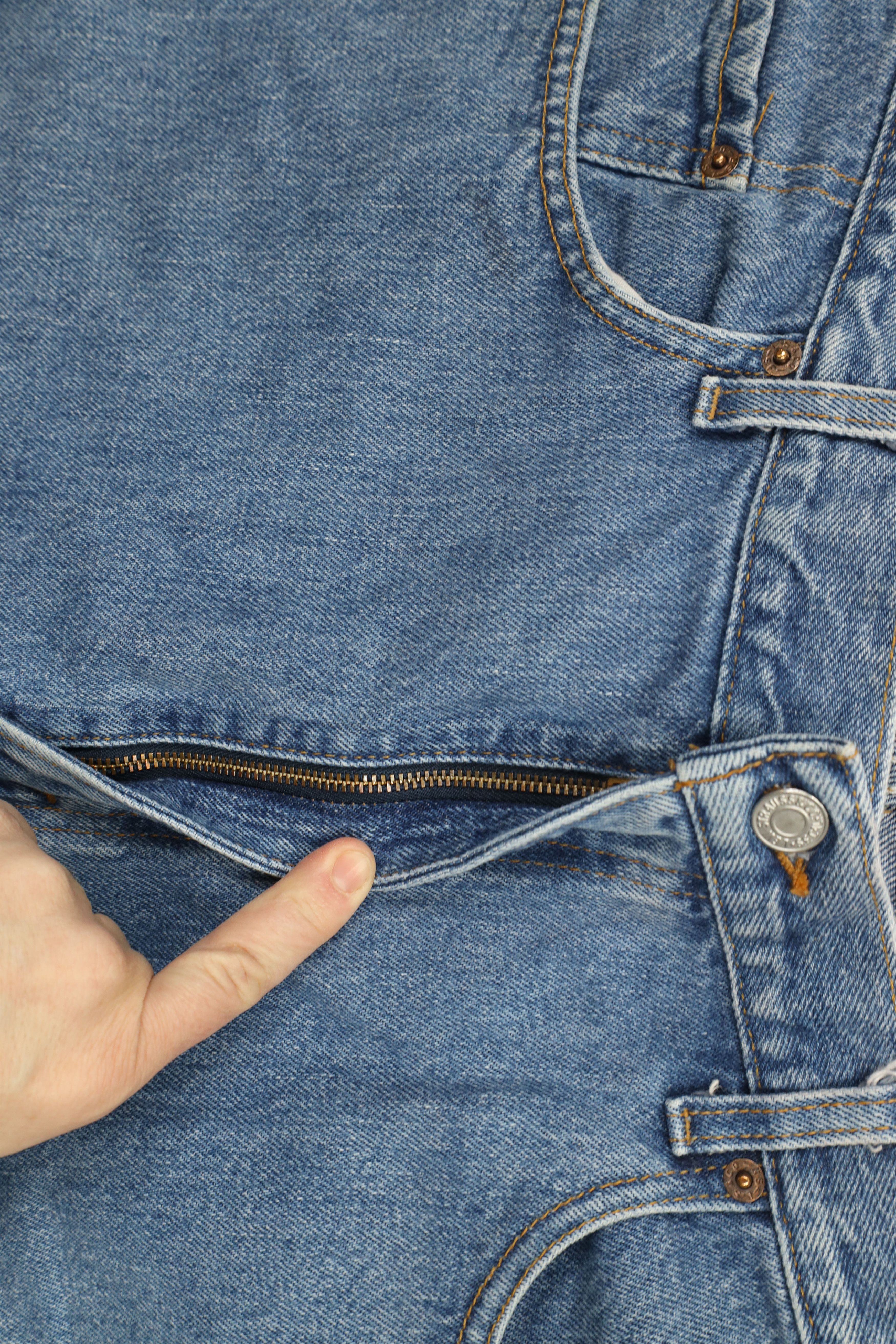Levi's × Vintage Vintage 90s Levis 505 Regular Fit Denim Jeans Blue Cotton Size US 38 / EU 54 - 8 Thumbnail