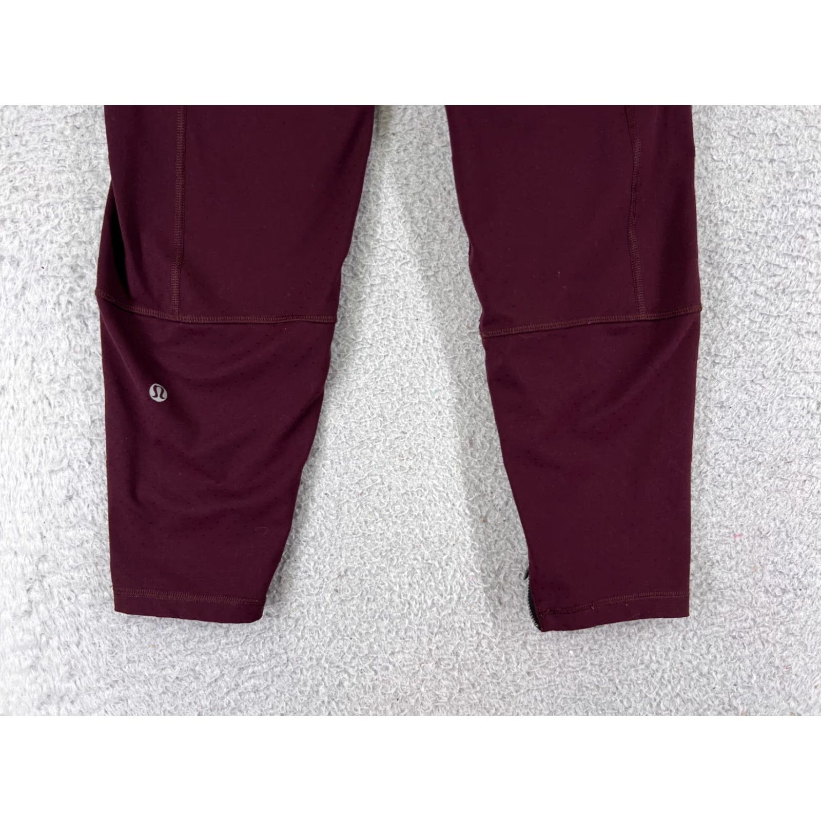 Lululemon Lululemon Pants Womens 4 Red Trail Tight Cargo Pockets Ankle Zip Size 27" / US 4 / IT 40 - 2 Thumbnail