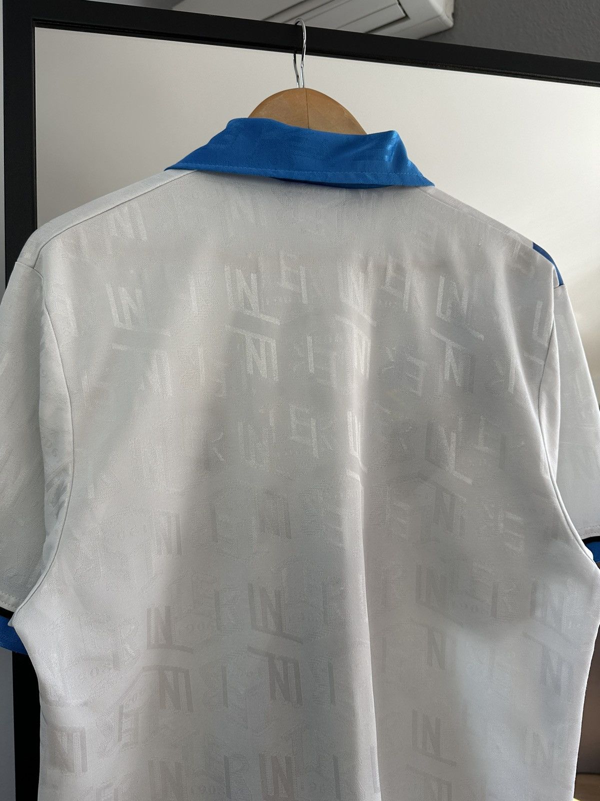 Umbro Vintage Umbro Inter 1993/94 Away Jersey Archival Rare Size US L / EU 52-54 / 3 - 11 Thumbnail