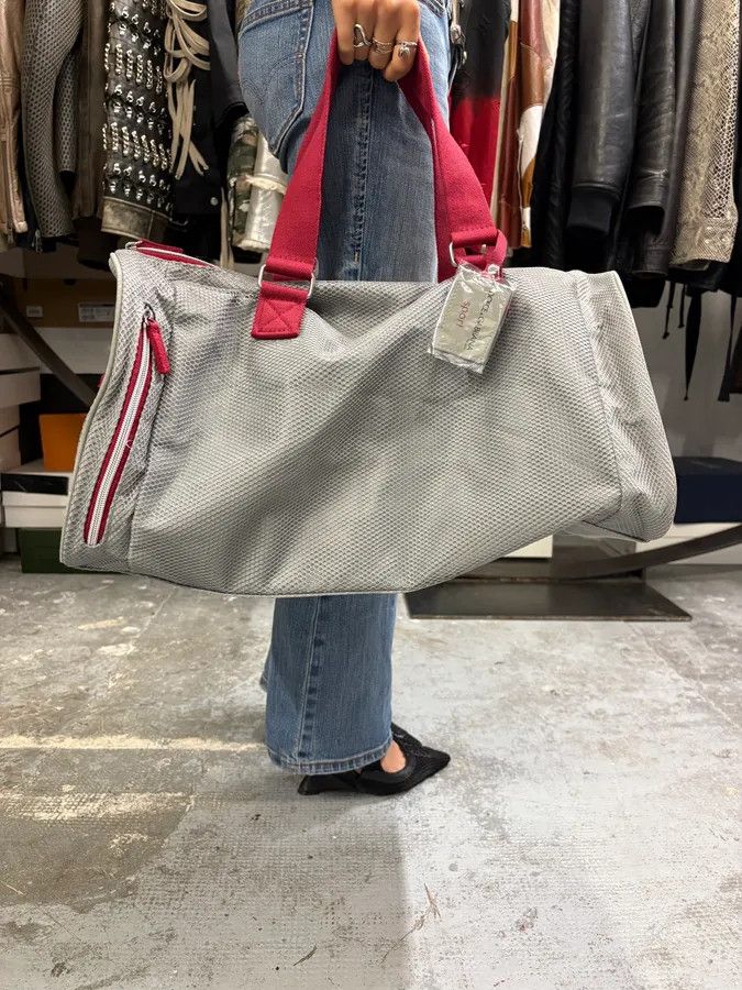 Dolce & Gabbana 2000s Dolce & Gabbana Messenger Red Handle Grey Bag Size ONE SIZE - 2 Thumbnail