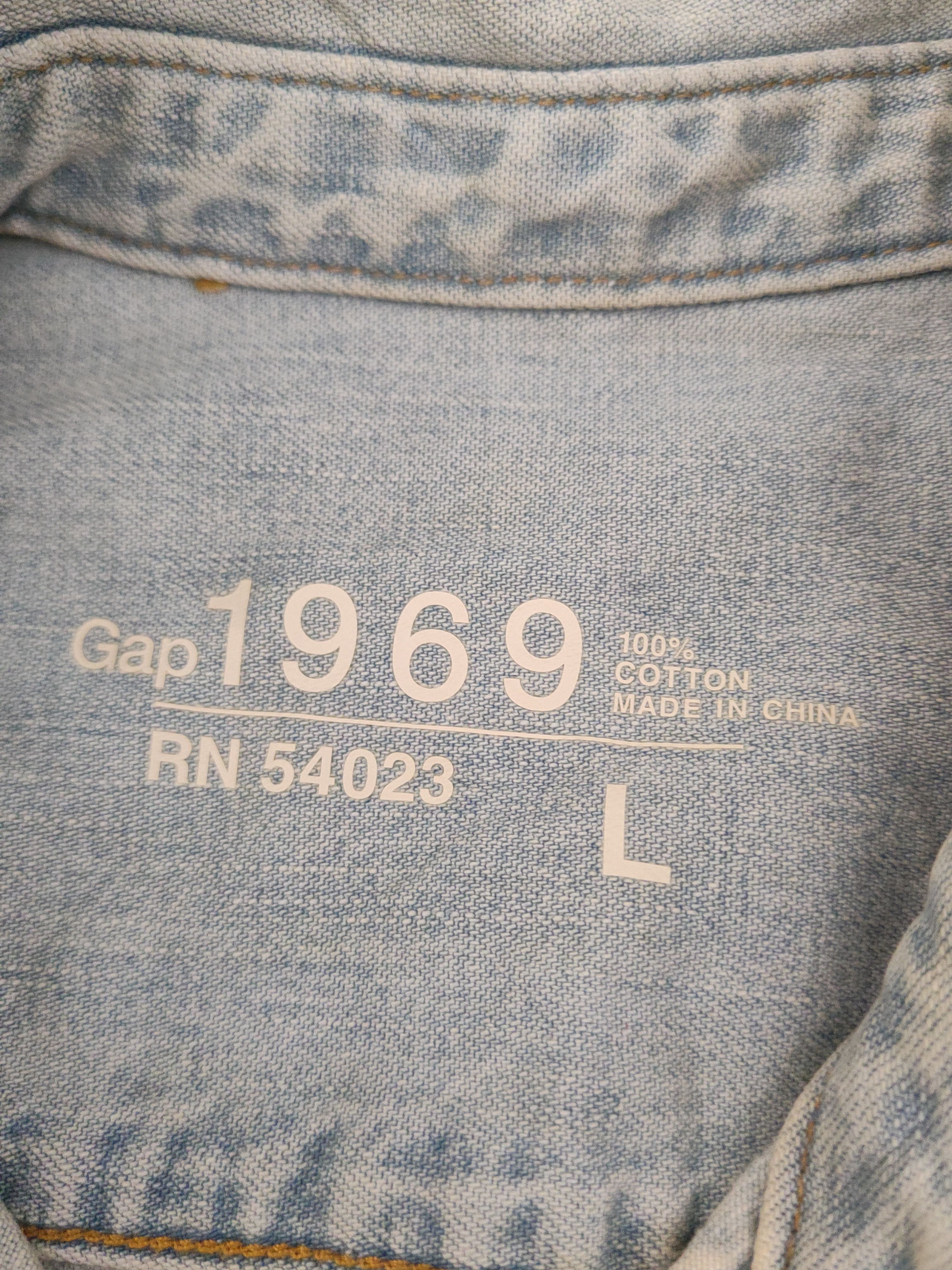Gap DL Light Blue Denim Button Ups #531 Size US L / EU 52-54 / 3 - 11 Thumbnail