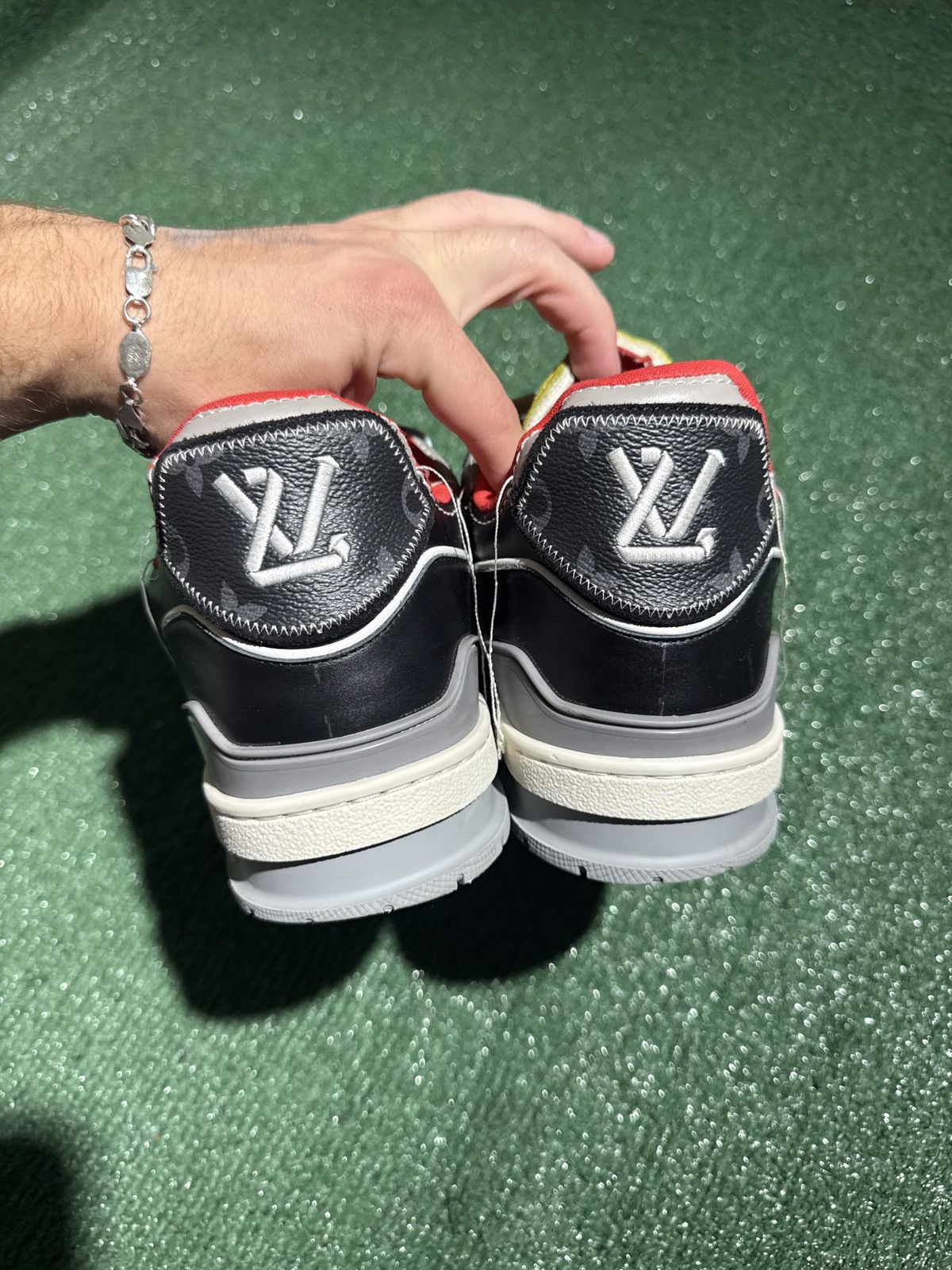 Louis Vuitton Louis vuitton trainer virgil abloh red yellow Size US 11 / EU 44 - 4 Thumbnail