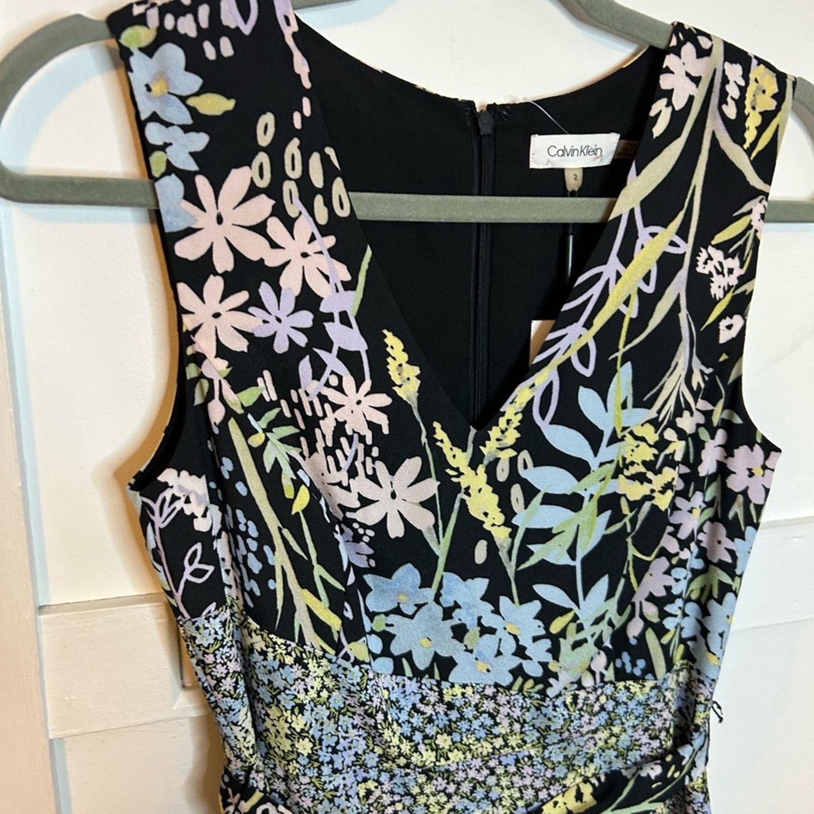 Calvin Klein Nwt Calvin Klein Floral Handkerchief Midi Dress Size XS / US 0-2 / IT 36-38 - 6 Thumbnail