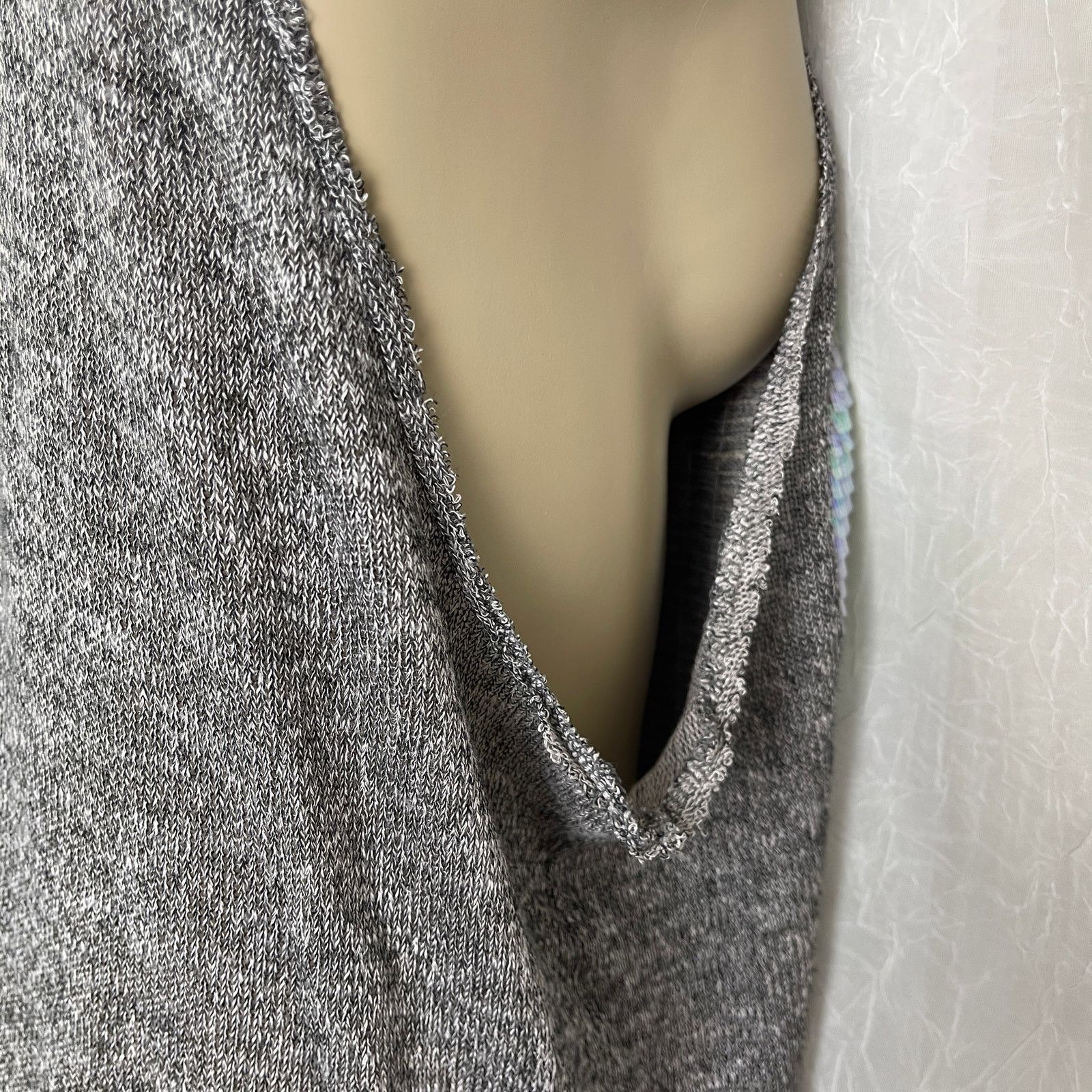 Pink Victoria’s Secret PINK Gray Slouchy Sheer Tank Top Sequins Size M / US 6-8 / IT 42-44 - 14 Thumbnail