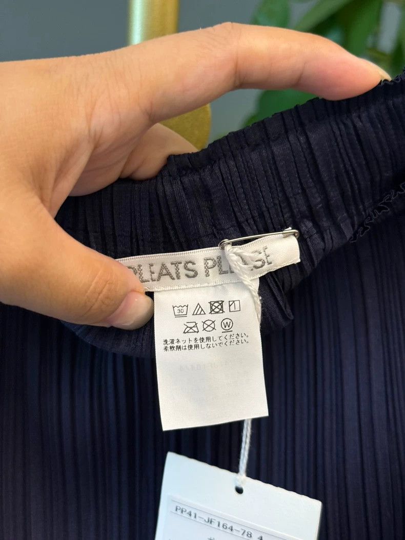 Issey Miyake Issey Miyake size:4 Black straight-leg wide-leg pants Size 31" - 3 Thumbnail
