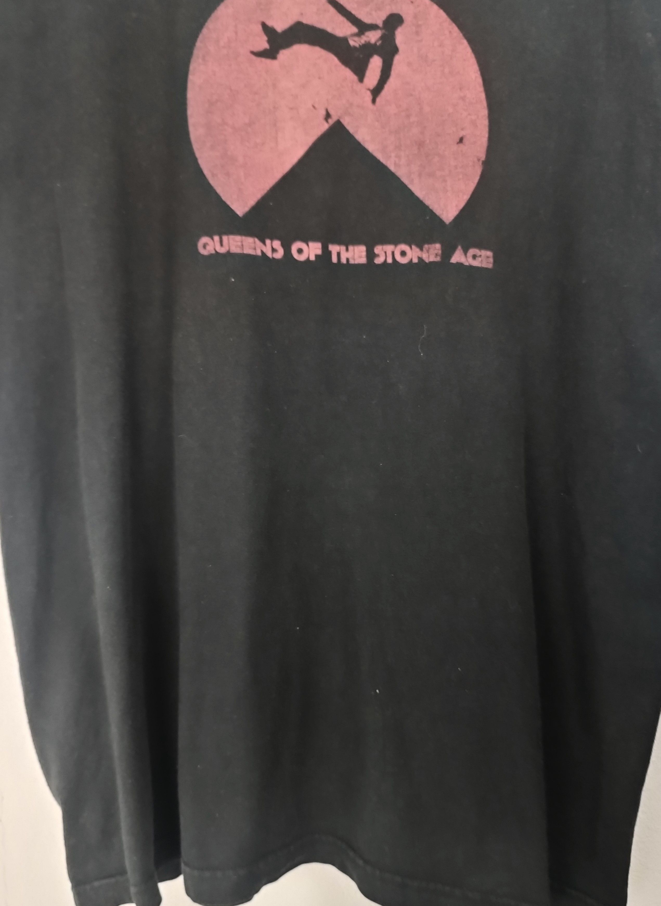 Band Tees VINTAGE Y2K QUEEN OF THE STONE AGE TEE NIRVANA KYUSS ALICE Size US XL / EU 56 / 4 - 8 Thumbnail