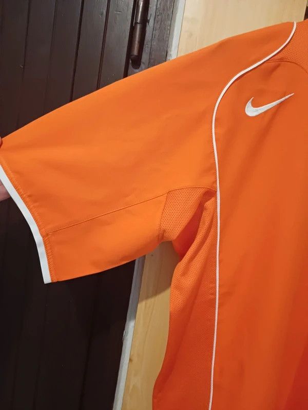 Nike Nike Netherlands 2004-06 home vintage jersey Size US M / EU 48-50 / 2 - 5 Thumbnail