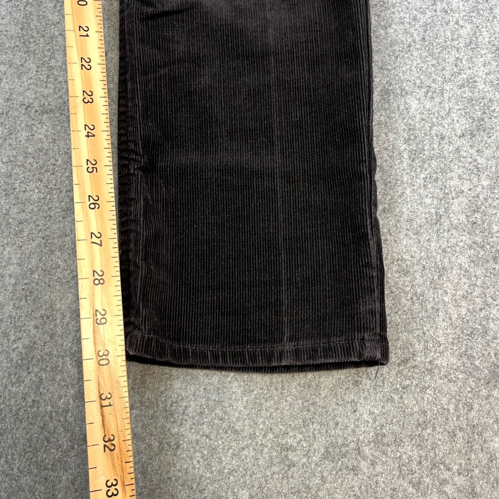 Levi's VINTAGE Levi's Corduroy Jeans Regular Straight 28 32 UK 8 Dark Black 80s Mens Jeans Size US 28 / EU 44 - 4 Thumbnail
