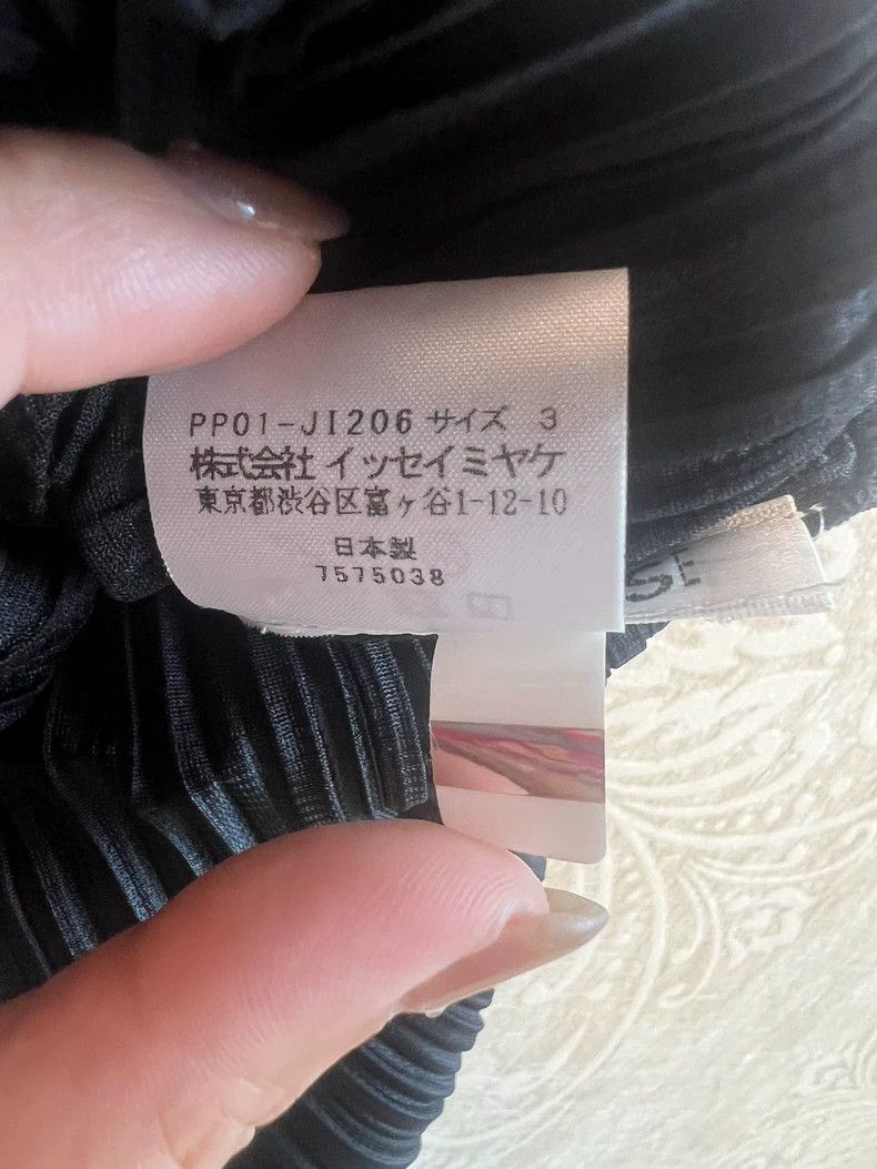 Issey Miyake Issey Miyake size:3 Black pleated dress Size S / US 4 / IT 40 - 5 Thumbnail