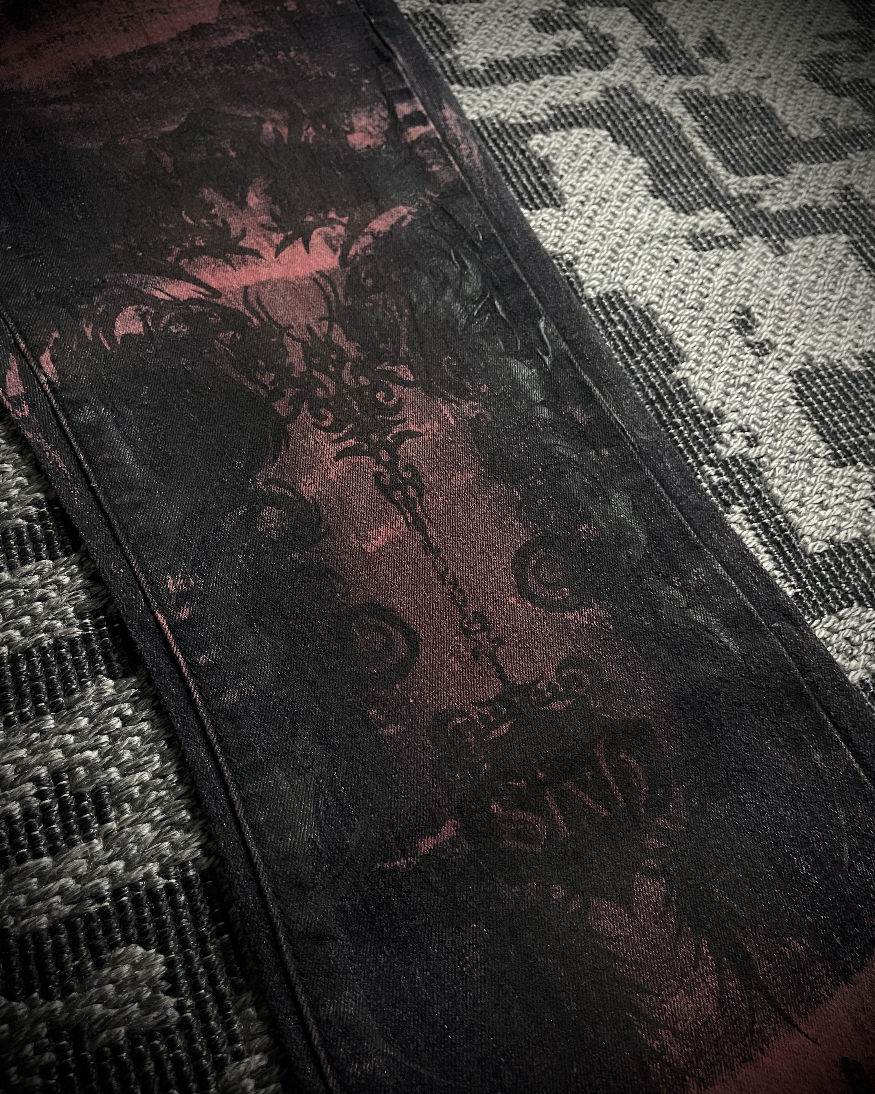 Japanese Brand Sixh Bloodwash Gothic Print Denim Size US 33 - 4 Thumbnail