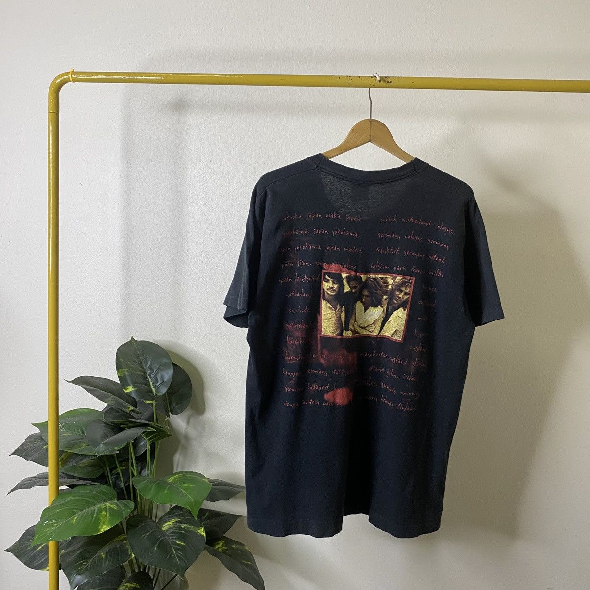 Bon Jovi Vintage 1995 BonJovi These Days Album Promo T Shirt Size US L / EU 52-54 / 3 - 5 Thumbnail