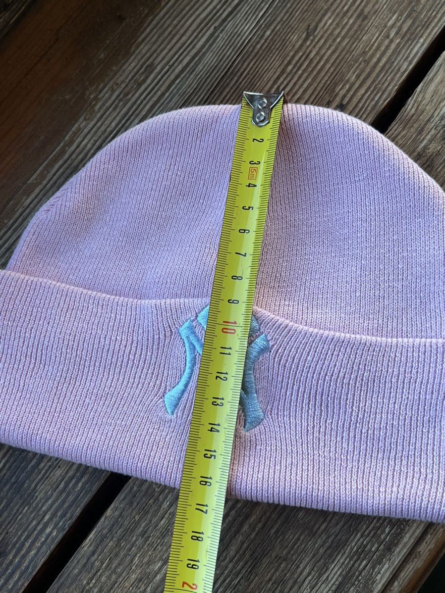 New York Yankees Vintage Y2K New York Yankees New Era Pink Beanie Hat Size ONE SIZE - 7 Thumbnail