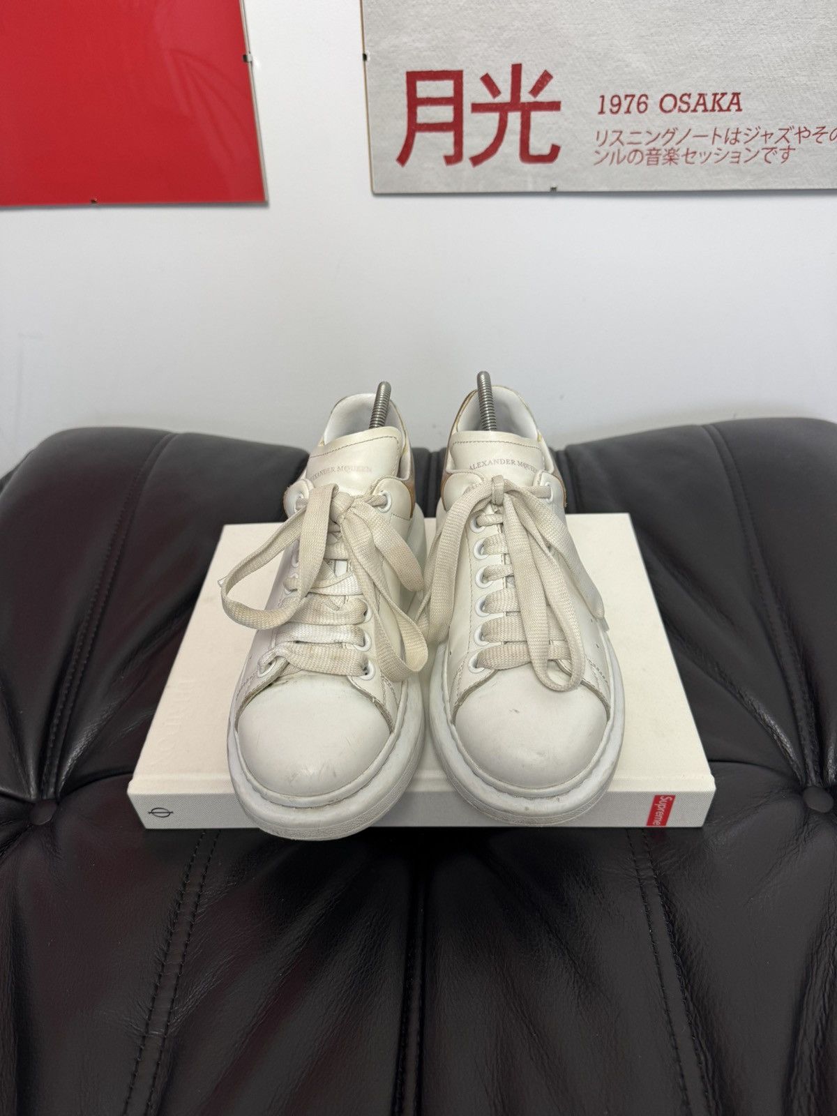 Alexander McQueen Alexander Mcqueen Oversize Sneakers Women White Leather Size US 7 / IT 37 - 2 Thumbnail