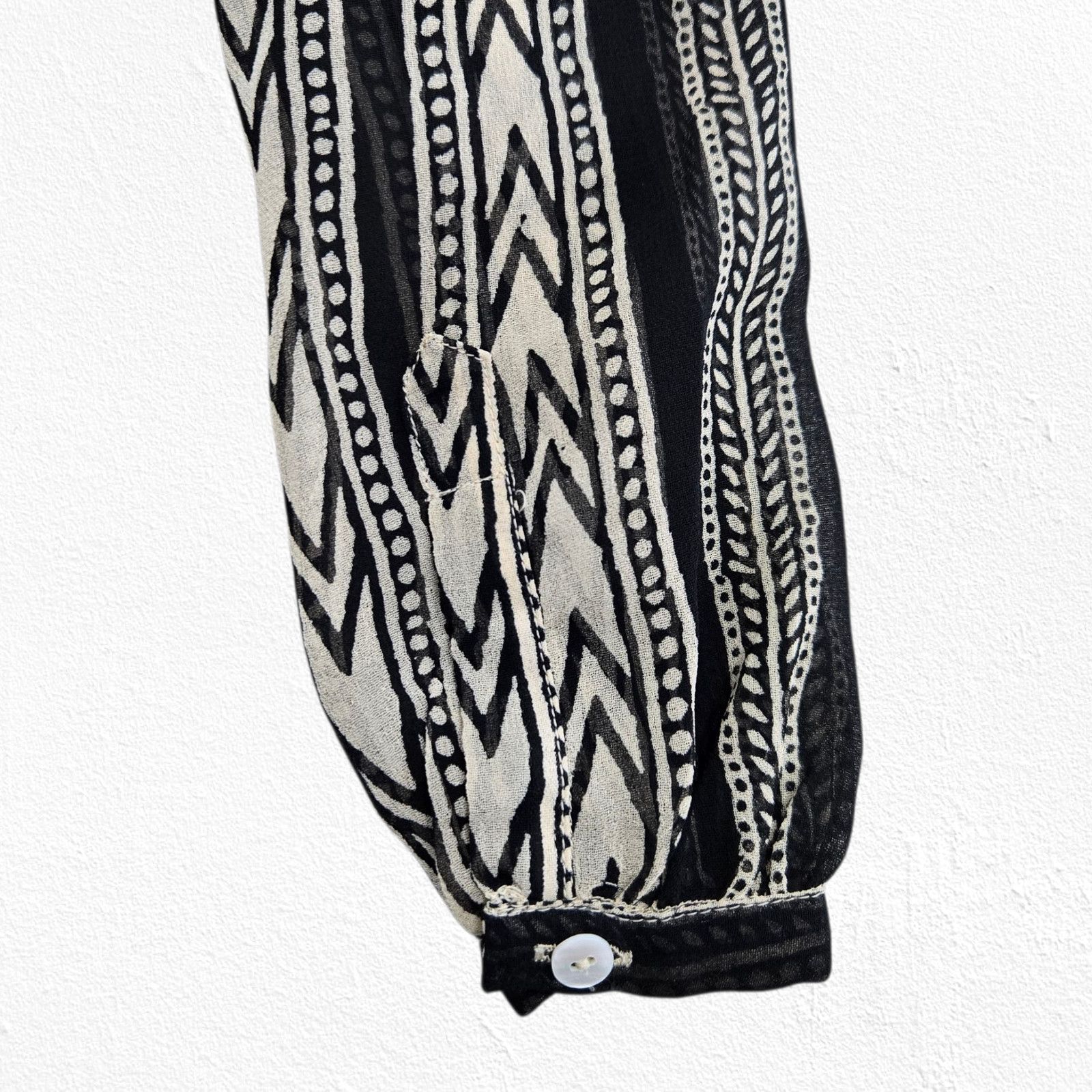 Free People Free People Black Embroidery Semi-Sheer Tunic Top Size Small Size S / US 4 / IT 40 - 10 Thumbnail