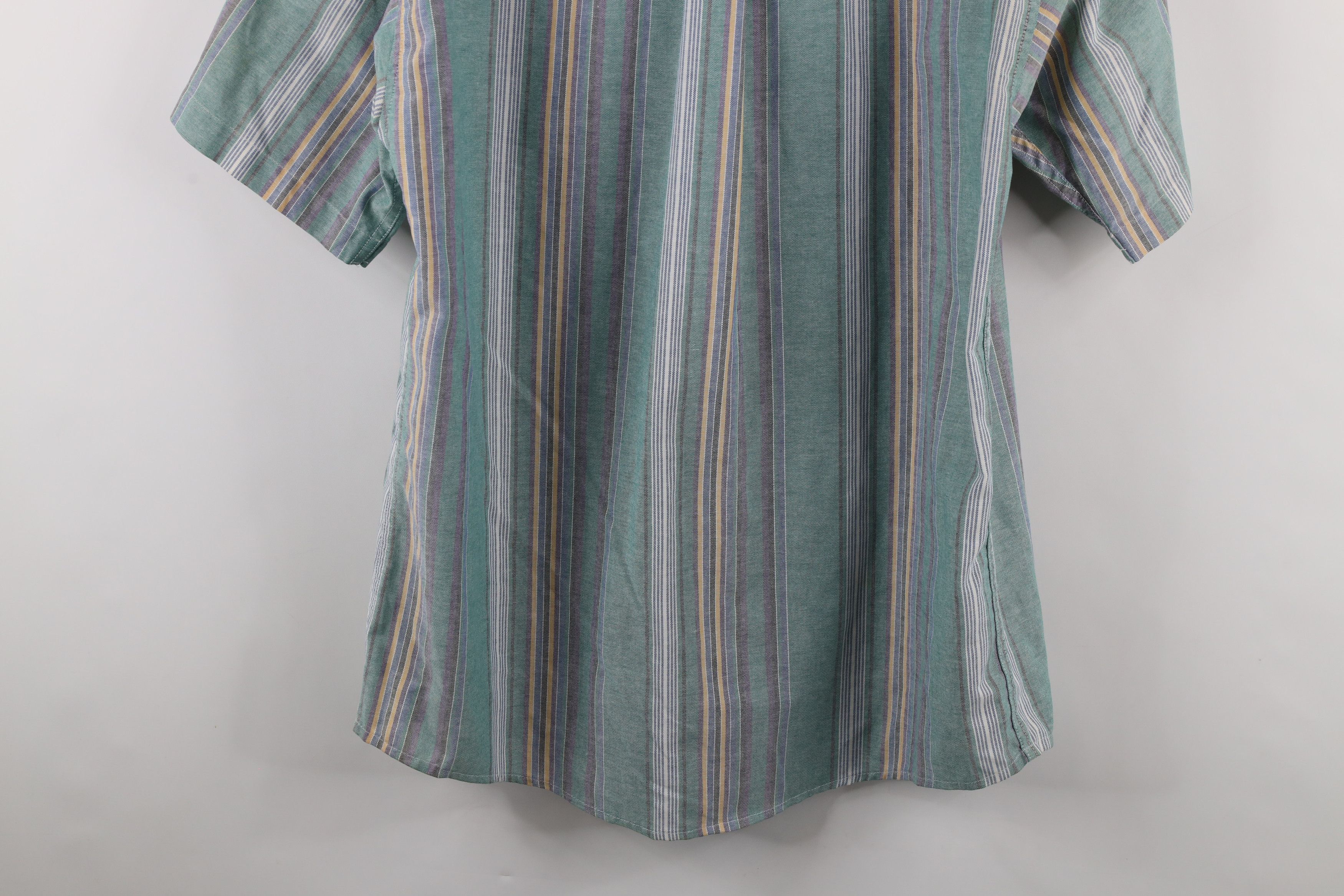 Vintage Vintage 90s Streetwear Short Sleeve Button Down Shirt Size US L / EU 52-54 / 3 - 9 Thumbnail