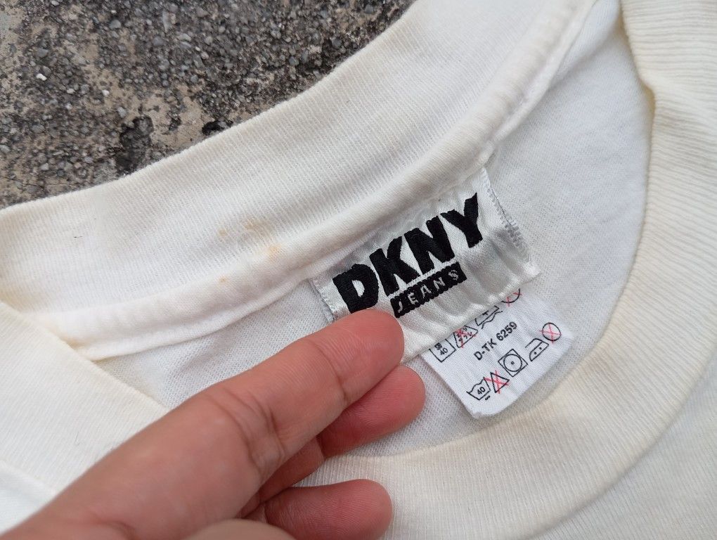 DKNY × Vintage VTG DKNY 😎 Tshirt Fashion Designer Spellout Size US L / EU 52-54 / 3 - 3 Thumbnail