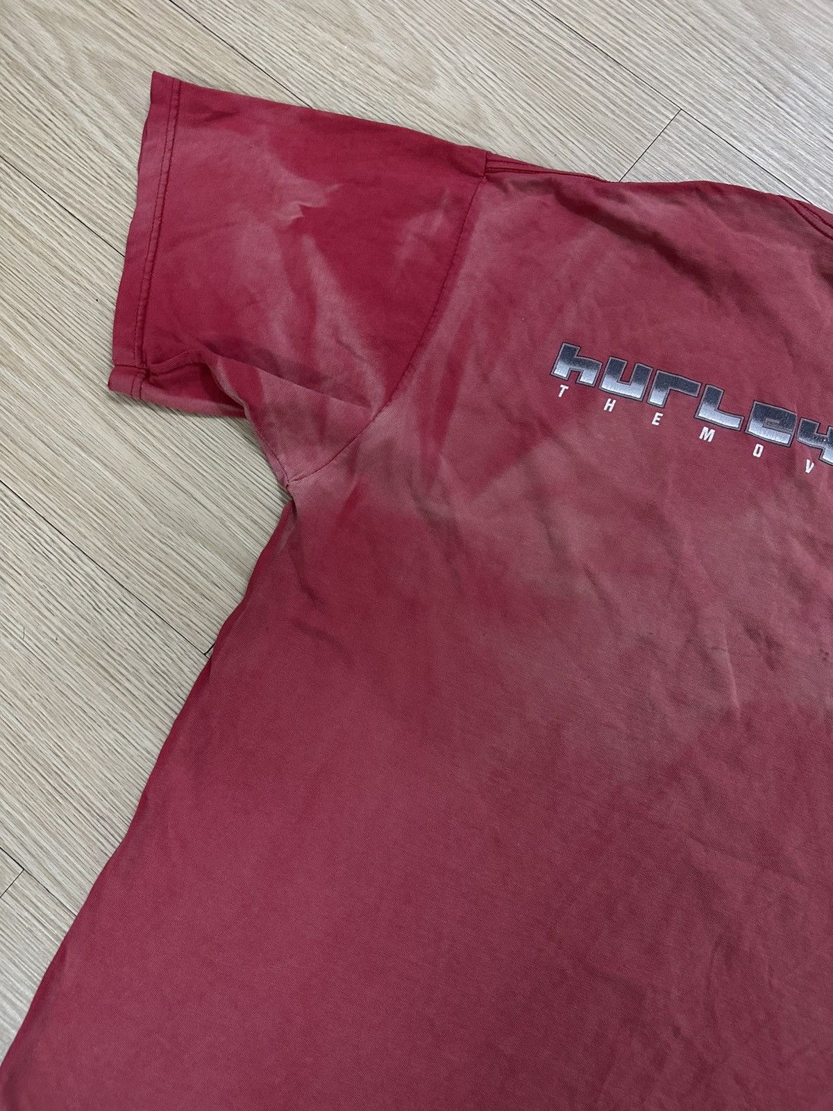 Hurley × Vintage Rare Beautiful Sun Faded Vintage Hurley The Movement Tee Size US XL / EU 56 / 4 - 9 Thumbnail