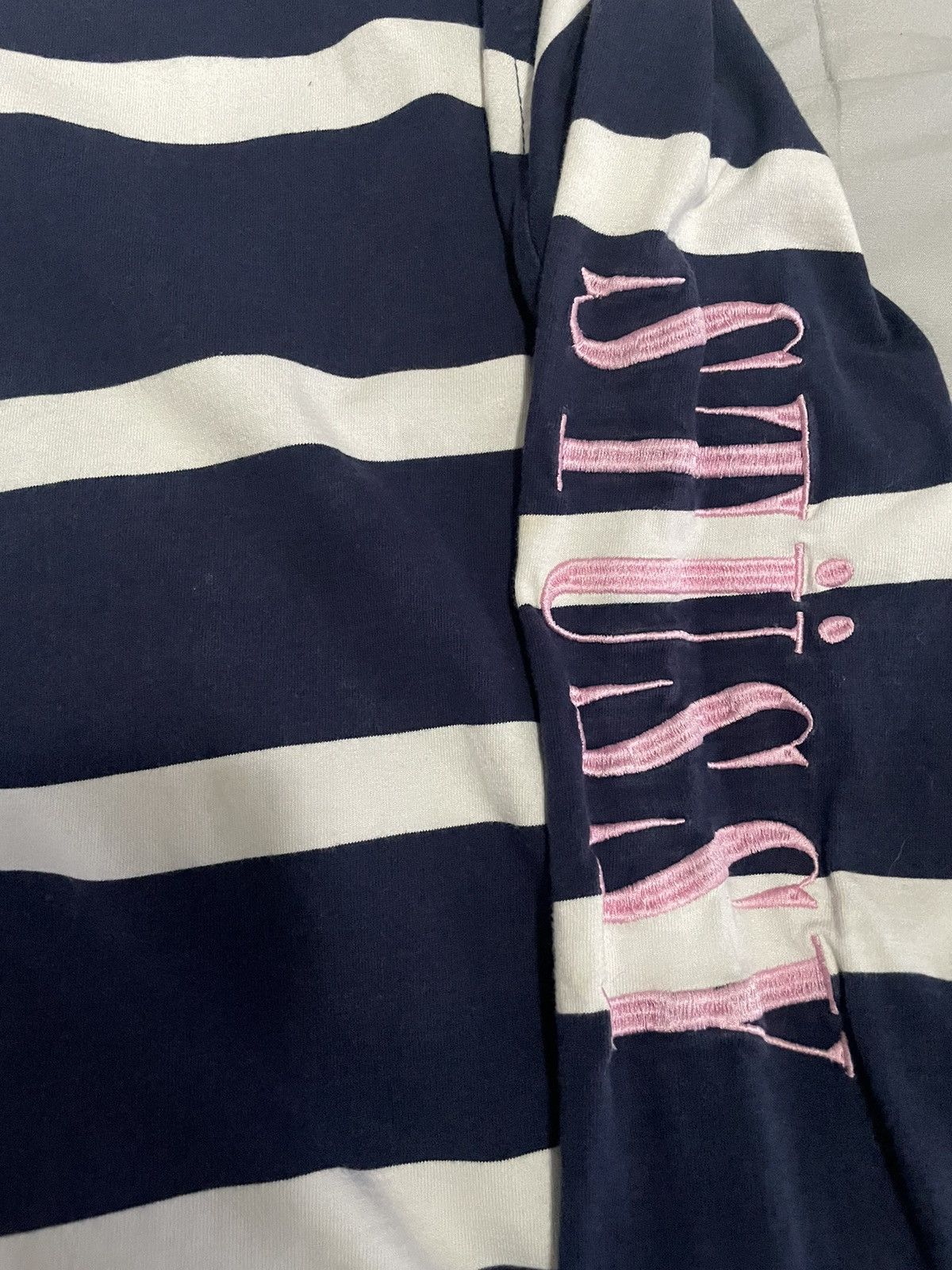 STÜSSY embroidered l/s