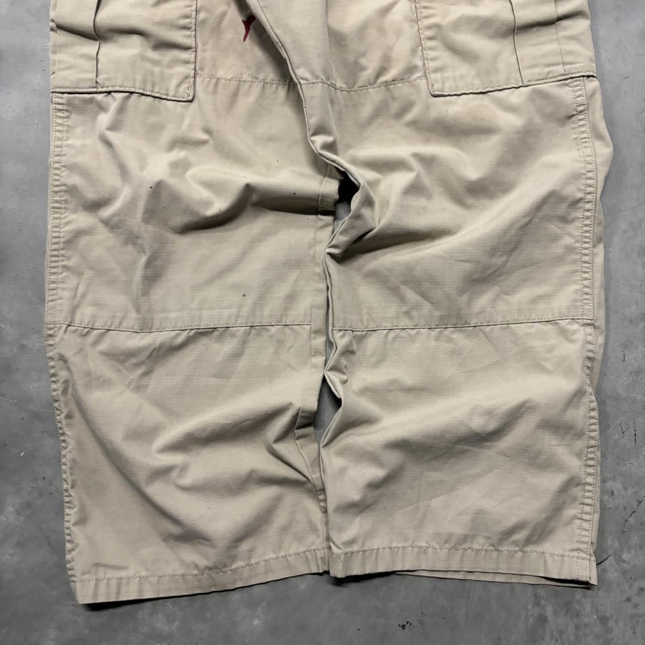 Japanese Brand × Vintage Crazy Vintage Y2K/2000s Baggy Cream Skater Cargo Pants! Size US 34 / EU 50 - 6 Thumbnail