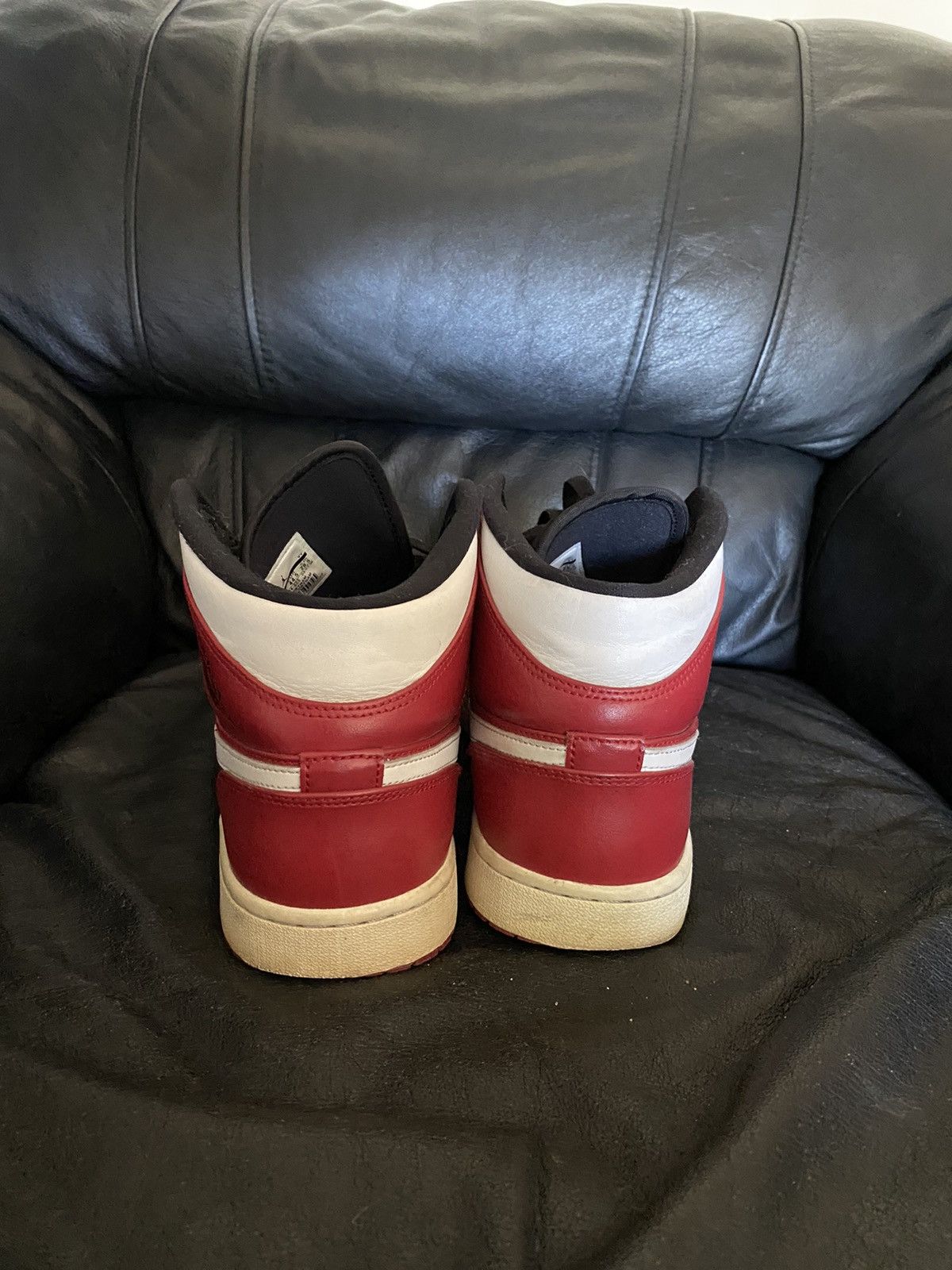 Jordan Brand × Nike Jordan 1 Chicago Red Size US 10.5 / EU 43-44 - 4 Thumbnail