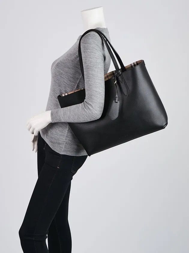 Burberry Grainy Calfskin Haymarket Check Medium Reversible Tote Black Size ONE SIZE - 2 Thumbnail