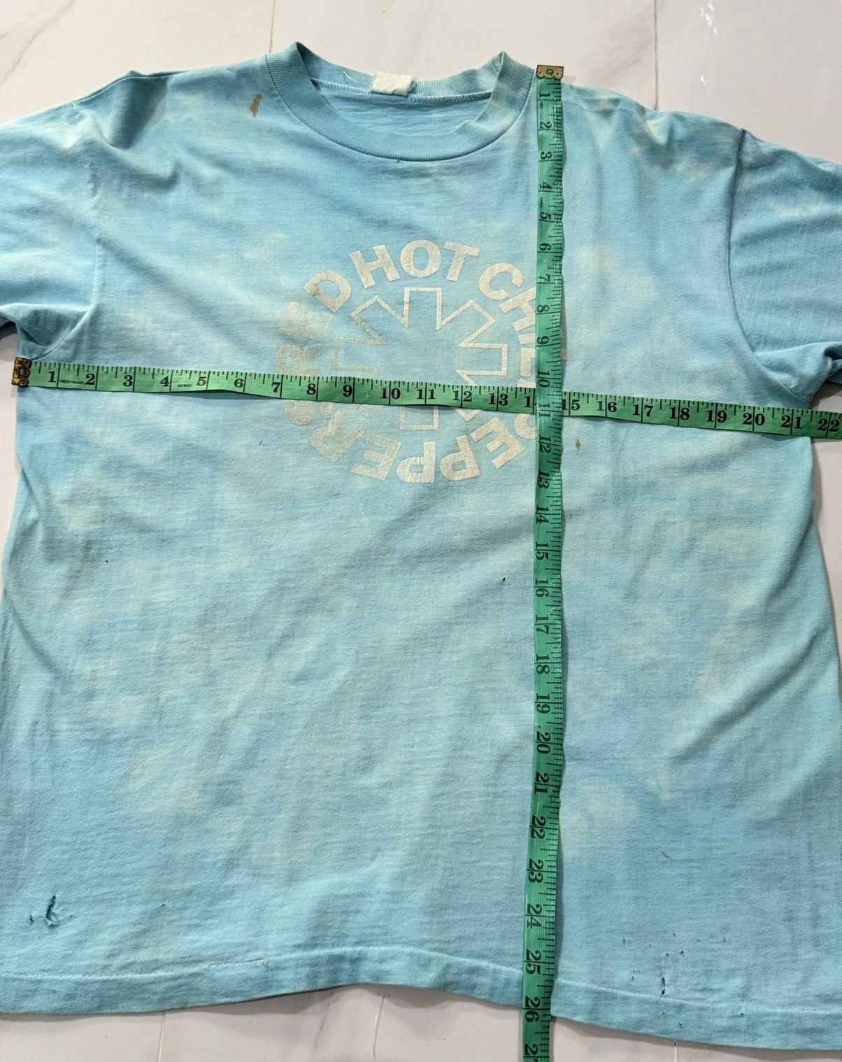 Band Tees Thrashed Vintage 90s Red Hot Chili Pappers Promo Europe Tee Size US L / EU 52-54 / 3 - 15 Thumbnail