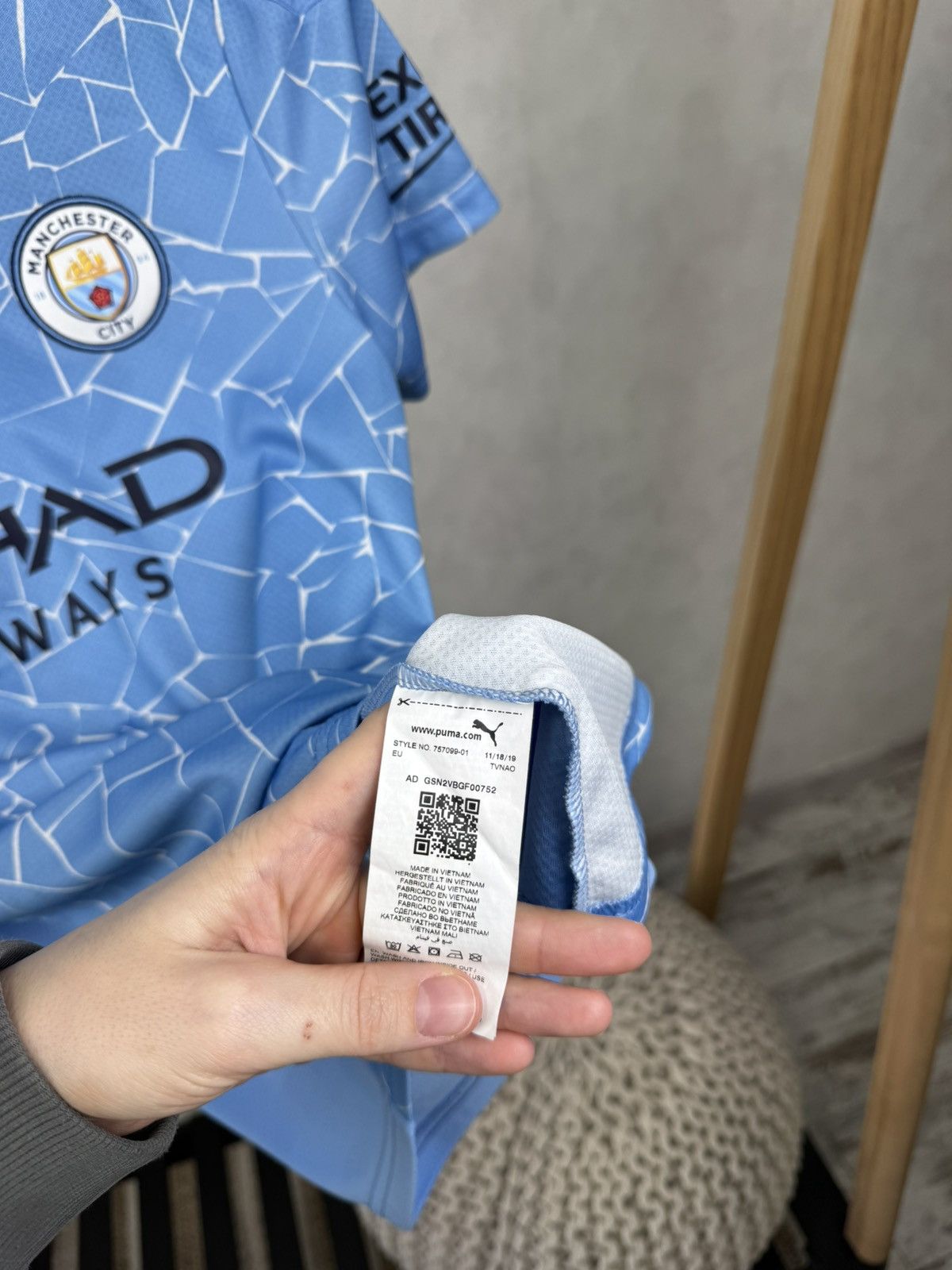 Puma Puma Manchester City 2020 2021 home football jersey Size US S / EU 44-46 / 1 - 6 Thumbnail