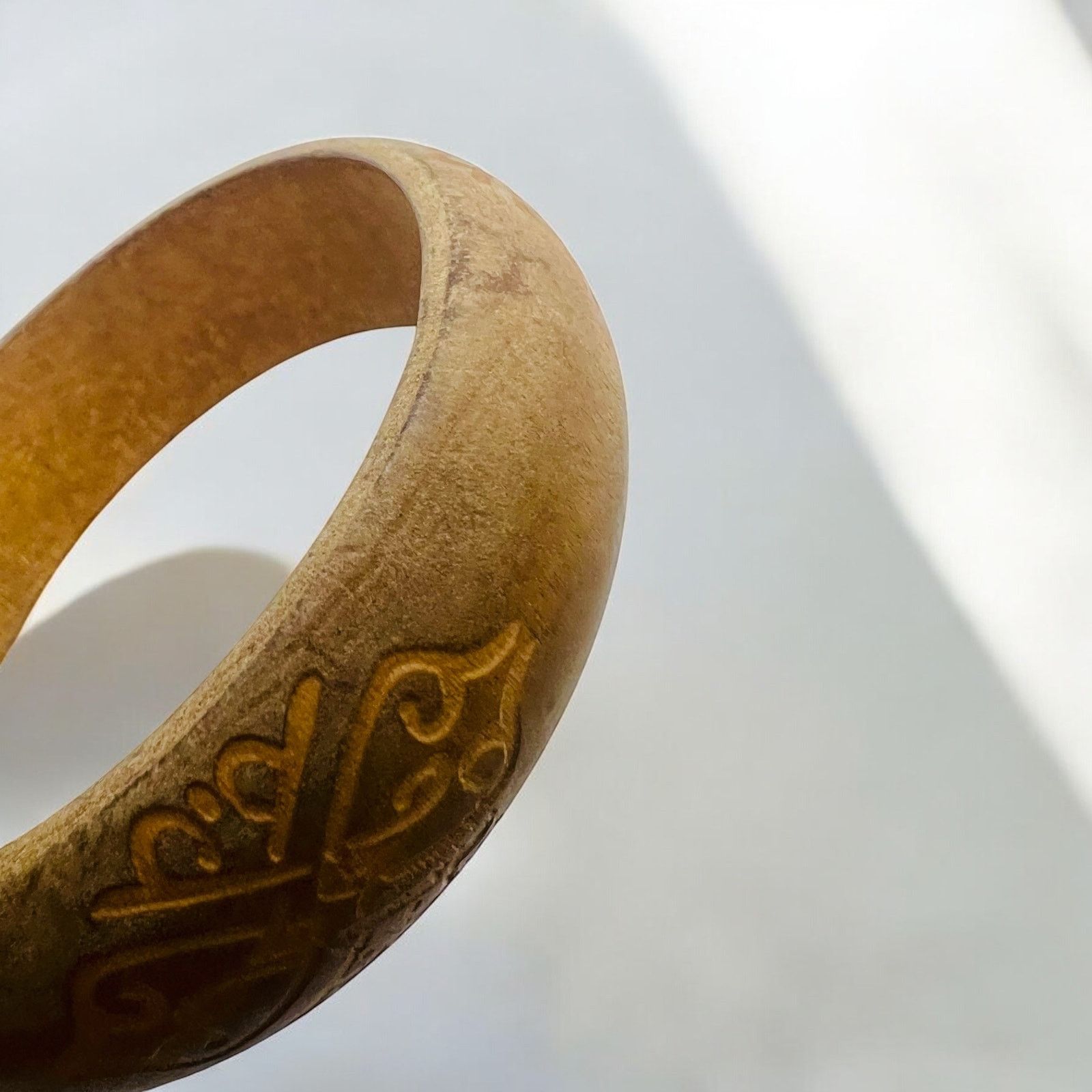 Vintage Vintage Wood Bangle Set-Bracelet 60s-Boho-Hippie-Etched Size ONE SIZE - 5 Thumbnail