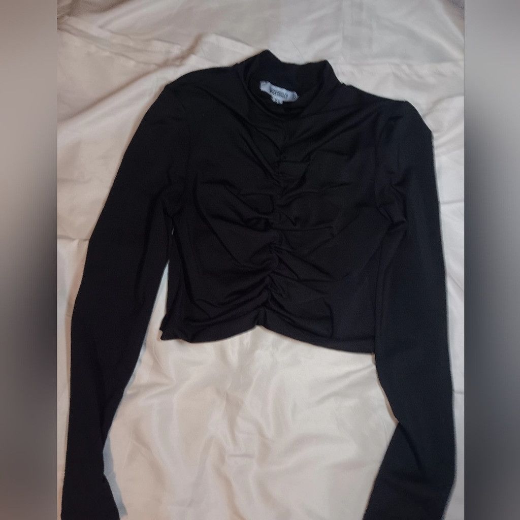 Missguided Missguided,black ruched, crop top, long sleeve, 6, nwot Size M / US 6-8 / IT 42-44 - 1 Thumbnail