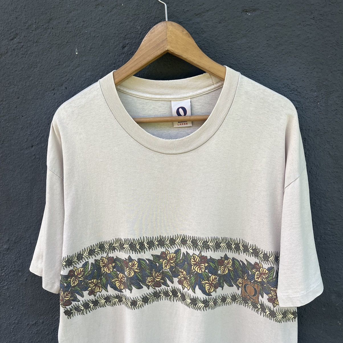 Sun Surf Thrashed Faded Vintage 90s QUE Surfwear Brand Tee Size US L / EU 52-54 / 3 - 2 Thumbnail