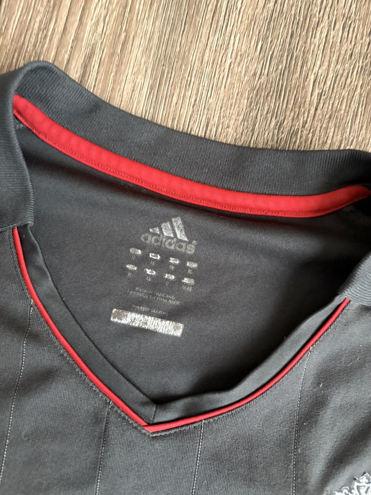 Adidas Liverpool FC Away 2011/2012 Football Adidas Soccer Jersey Size US M / EU 48-50 / 2 - 6 Thumbnail