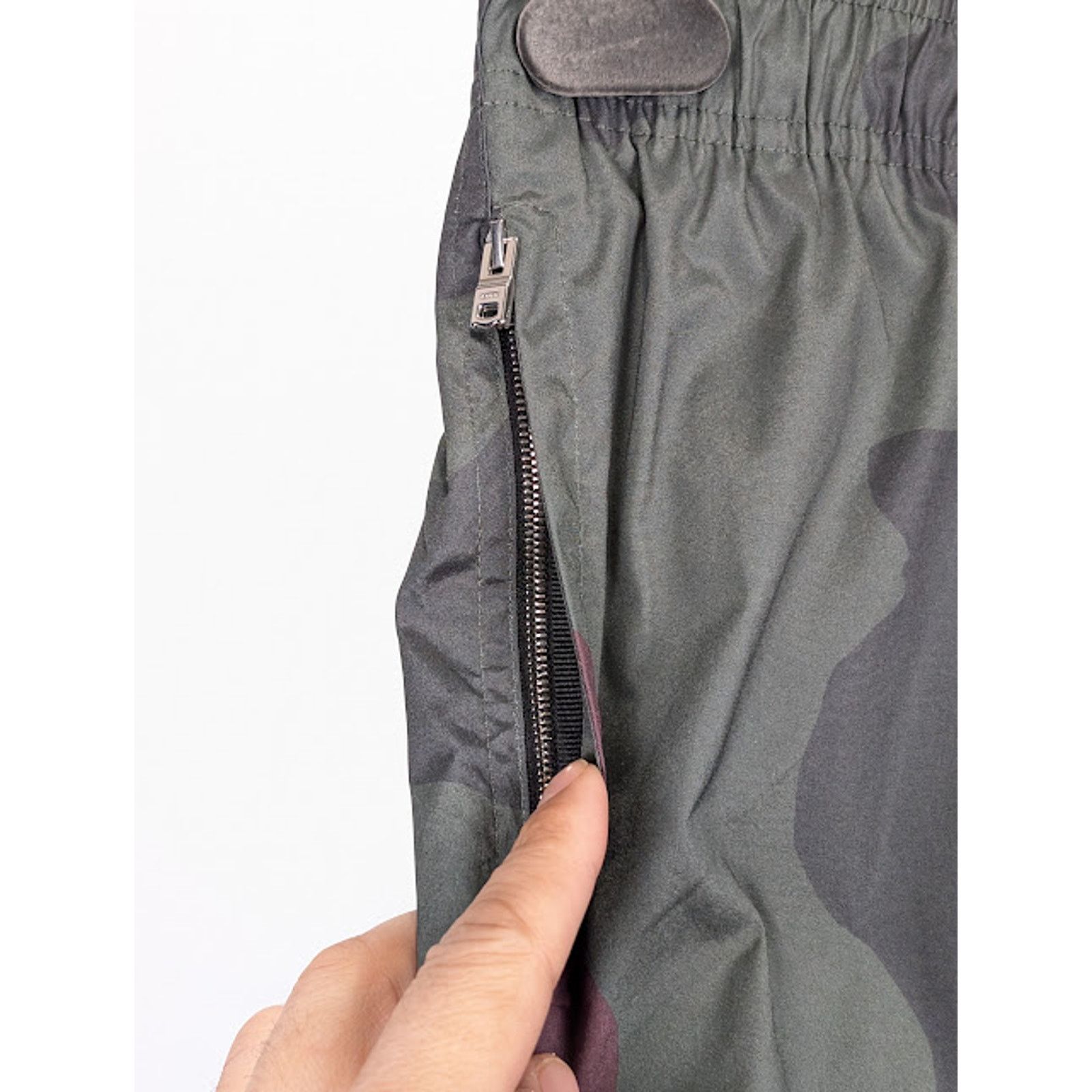 Amiri o1rshd1 Q:3 / Camo SwimTrunk in Military Green Size US 36 / EU 52 - 5 Thumbnail